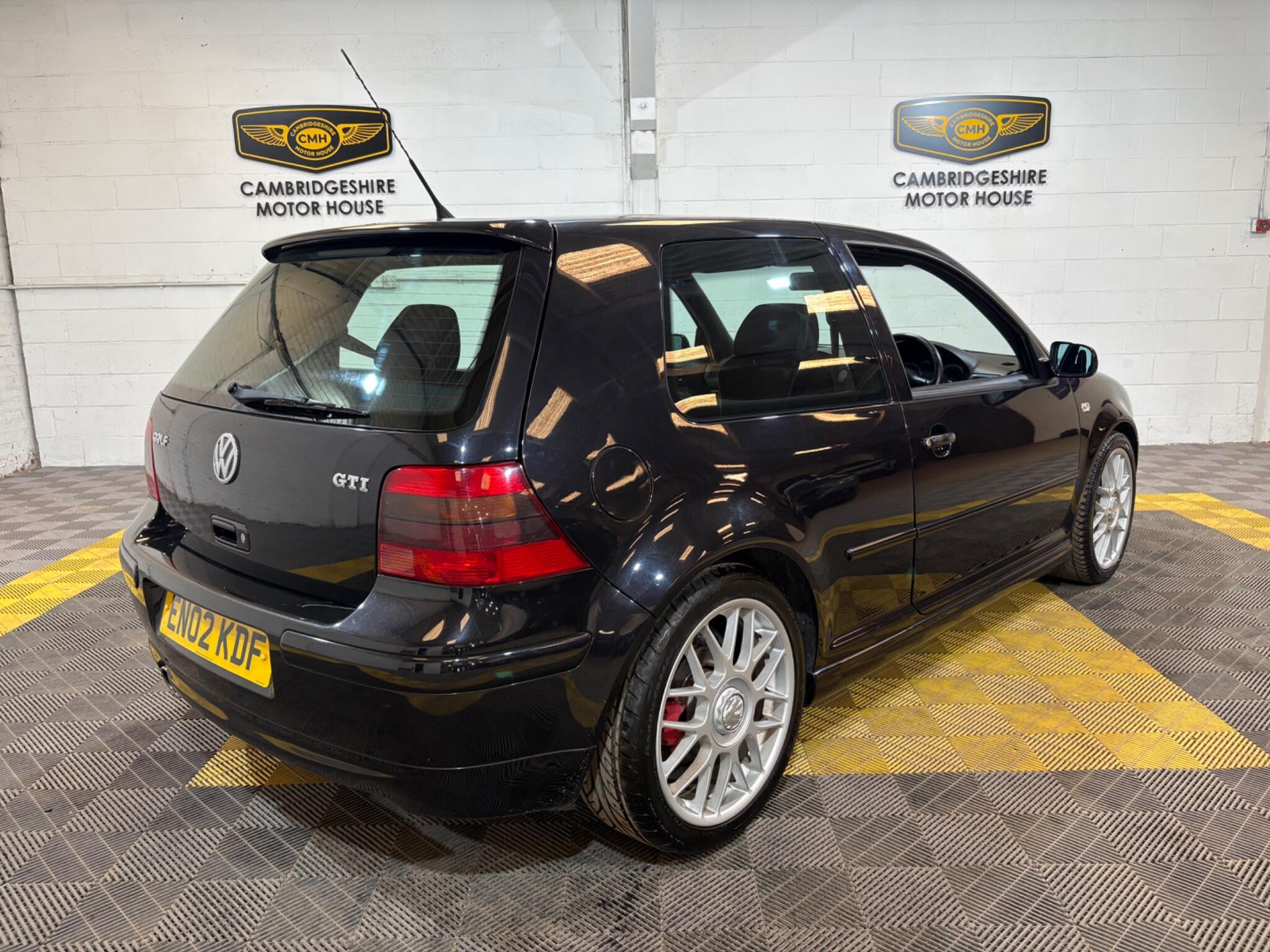 Volkswagen Golf view 17