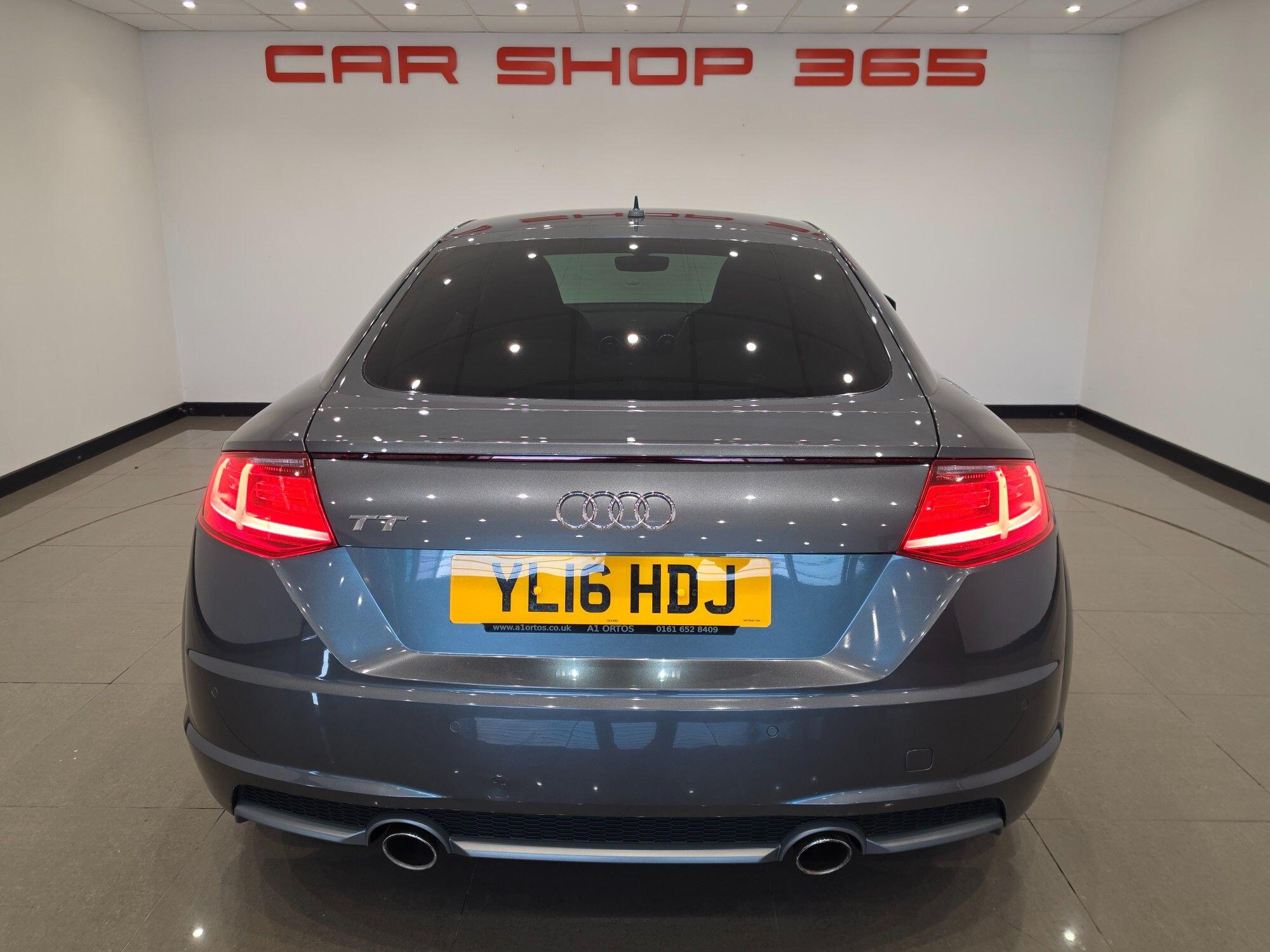 Audi TT view 83