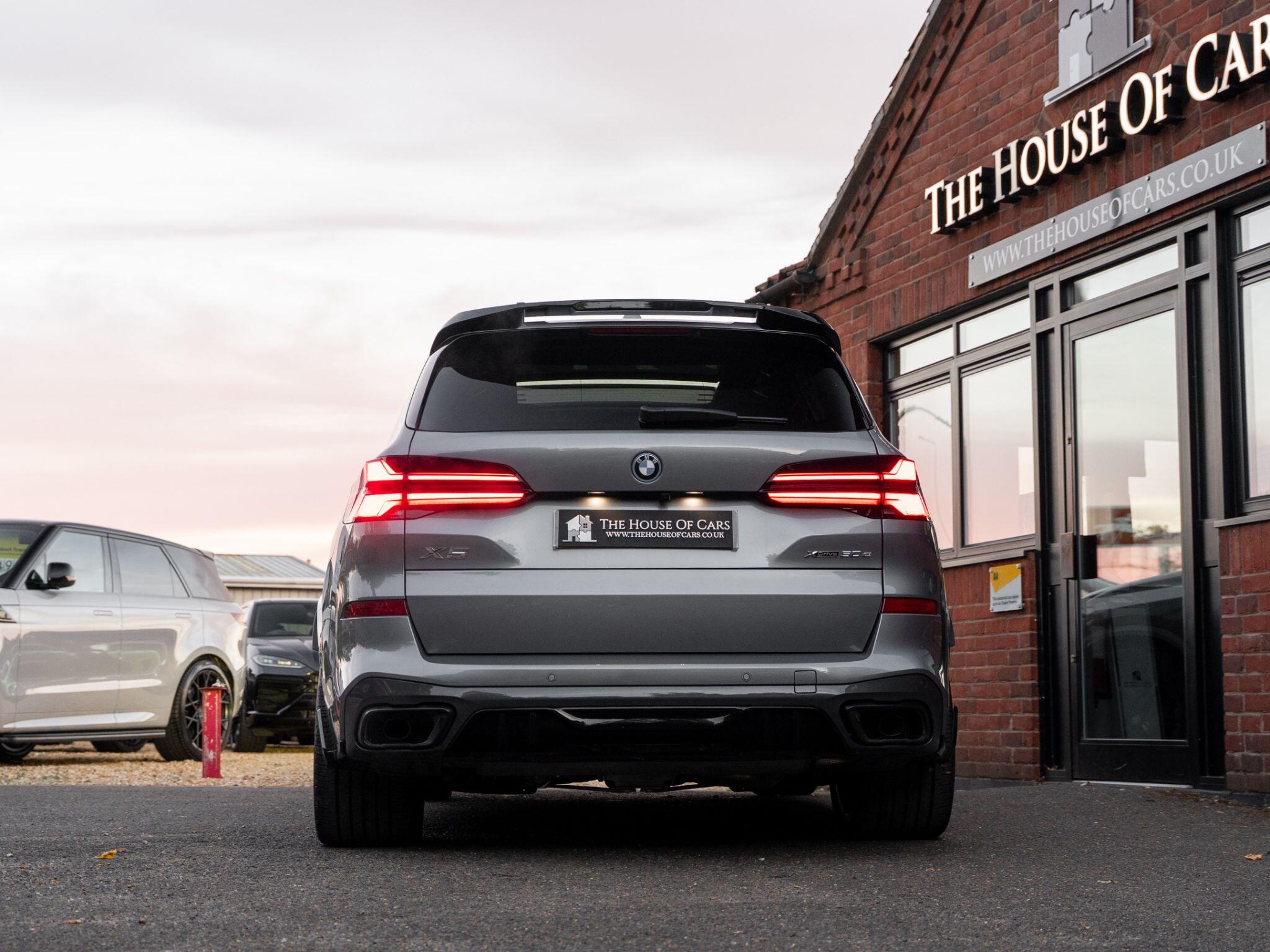 BMW X5 view 18