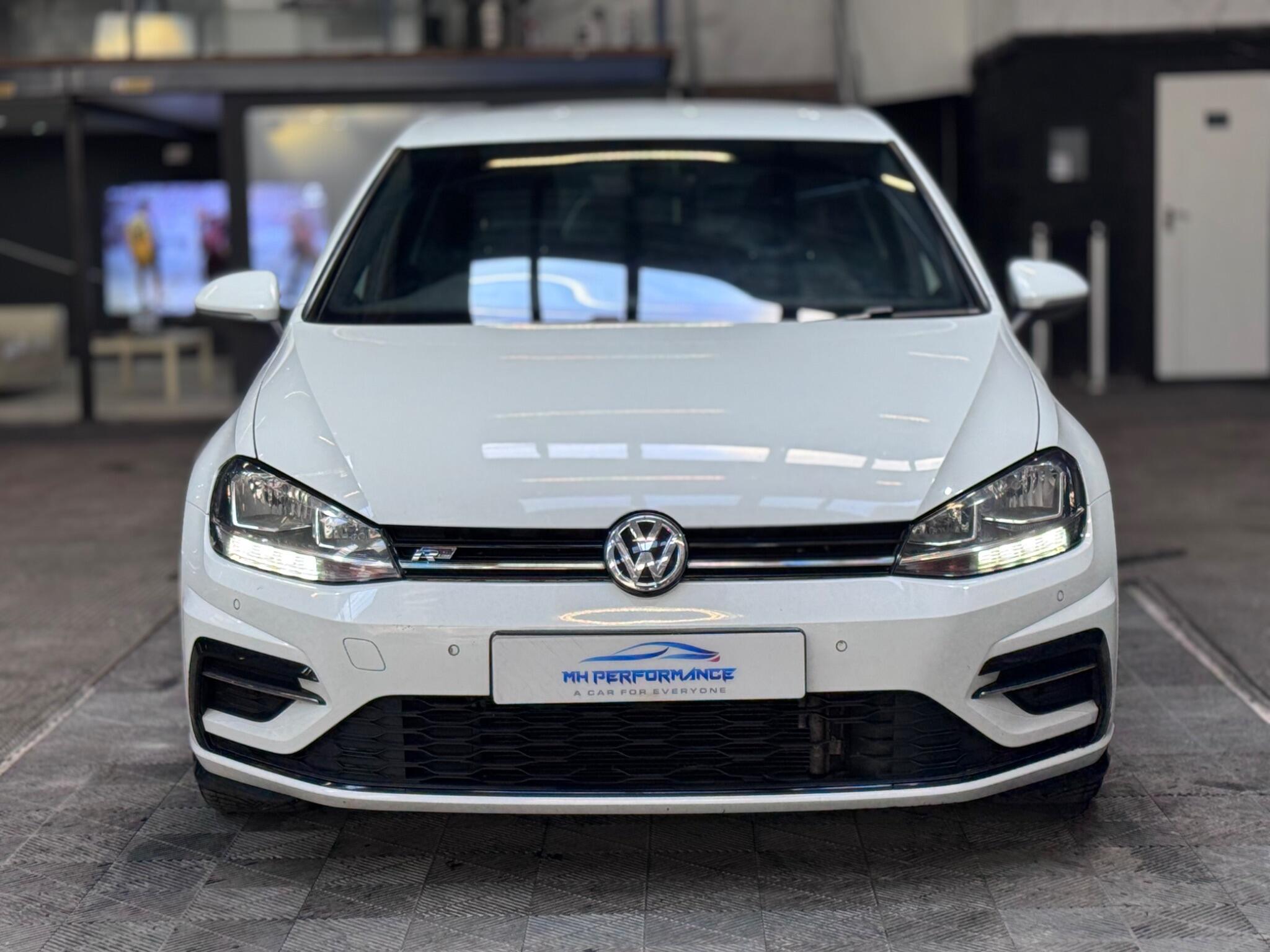 Volkswagen Golf view 52