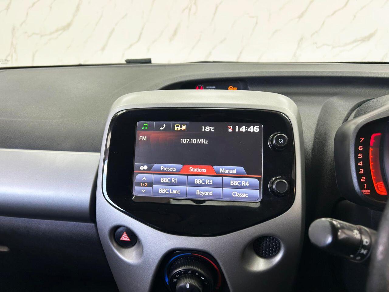 Toyota Aygo view 16