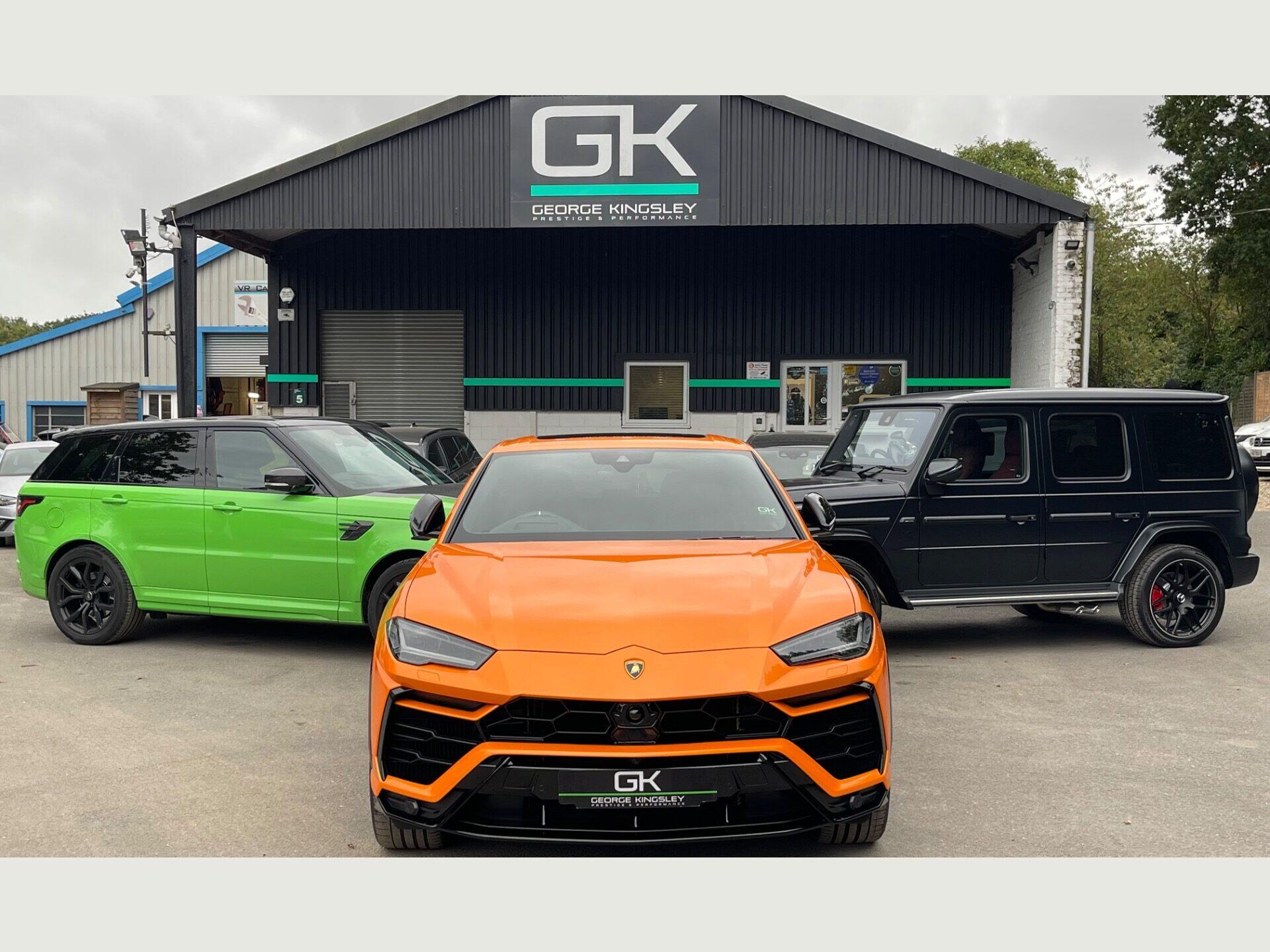 Lamborghini Urus view 95