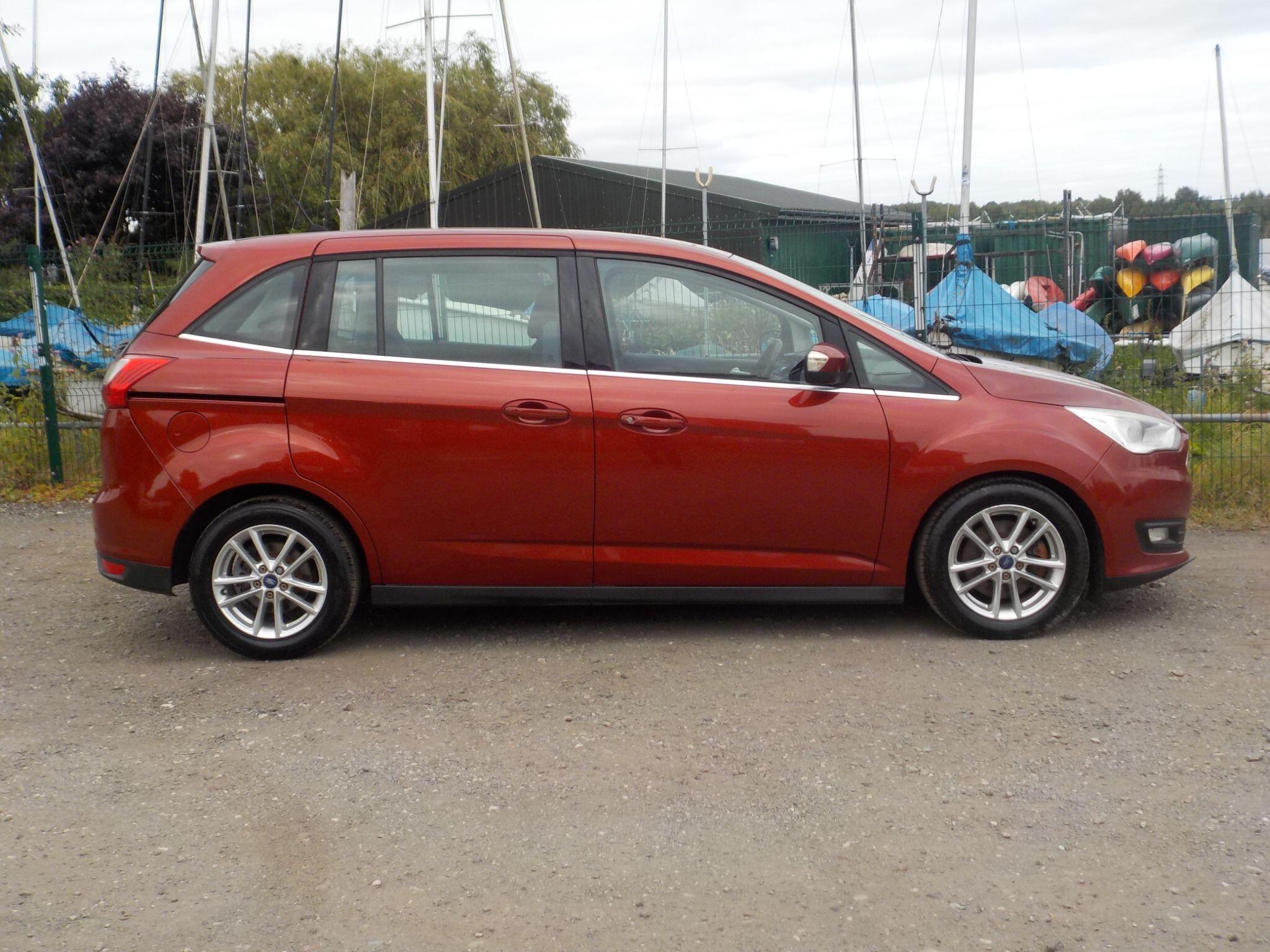 Ford Grand C-Max 1.5 TDCi Zetec Euro 6 (s/s) 5dr