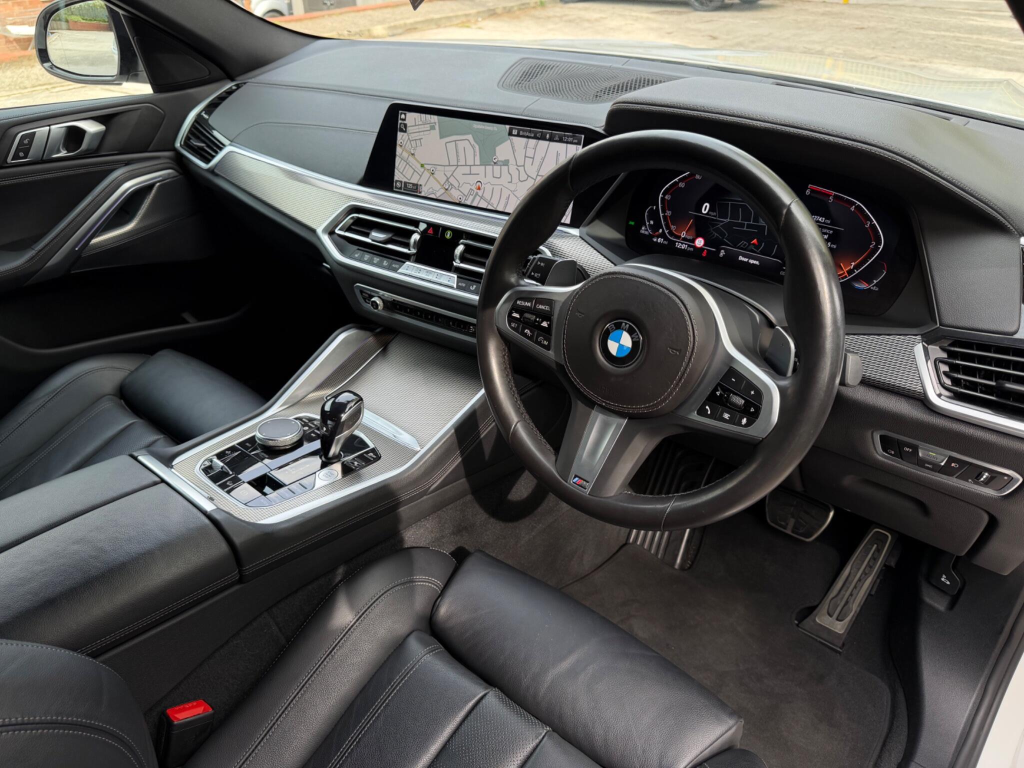 BMW X6 view 14