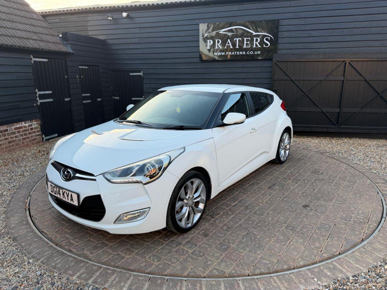 Hyundai Veloster view 2