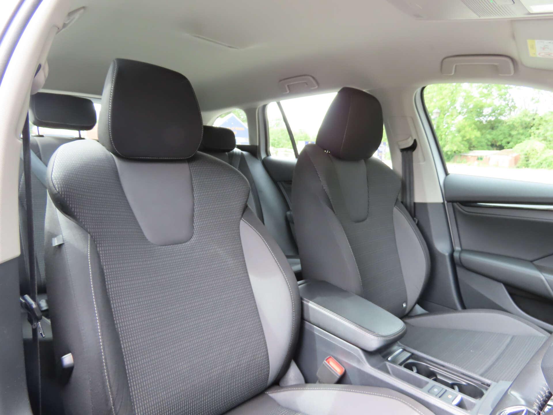Skoda Octavia view 8