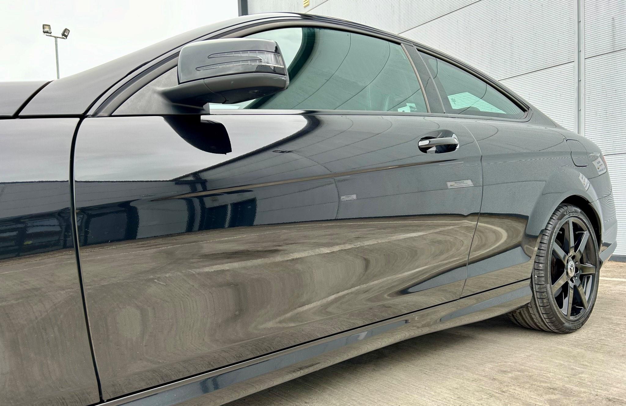 Mercedes-Benz C-Class view 9