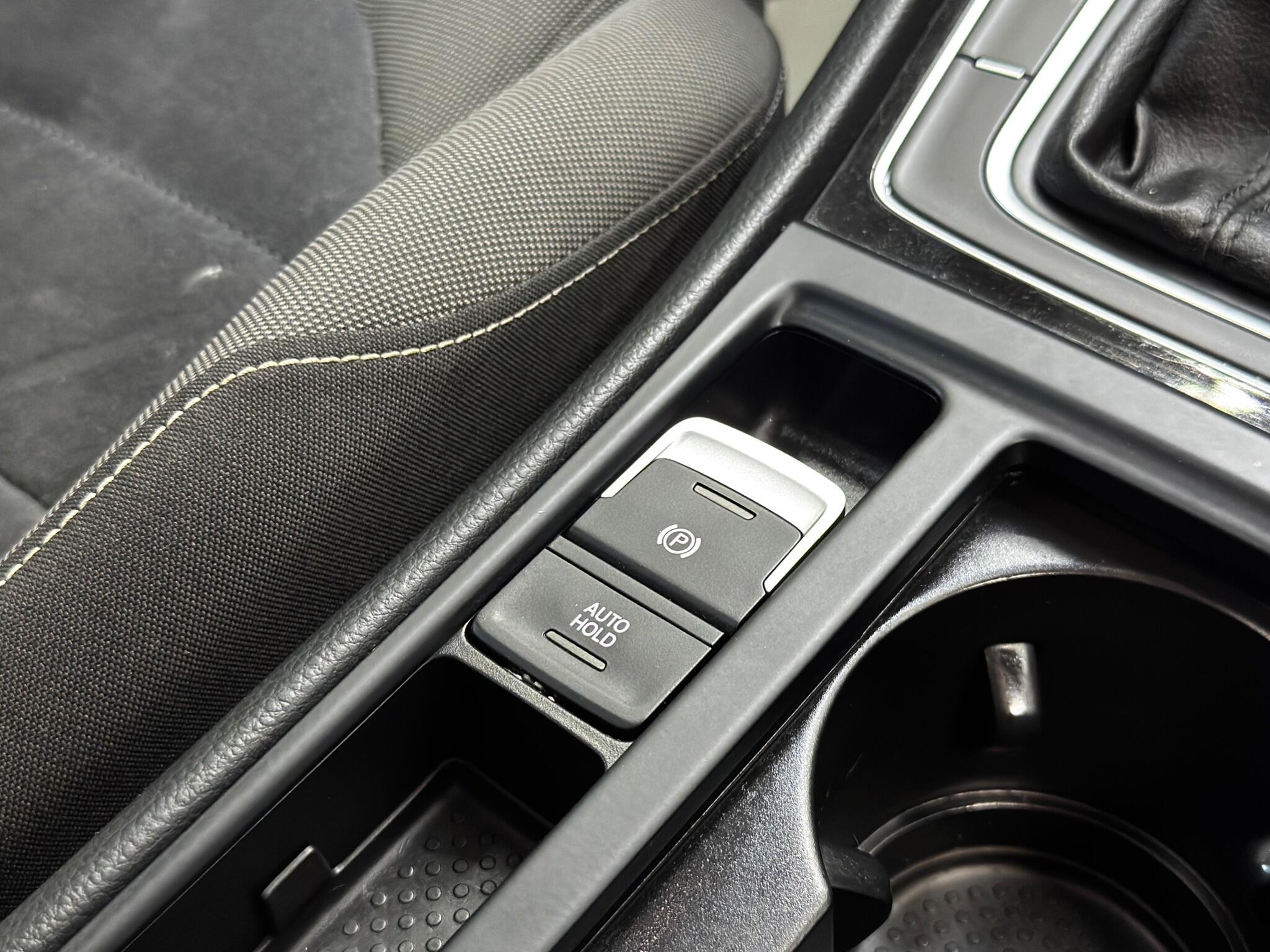 Volkswagen Golf view 35