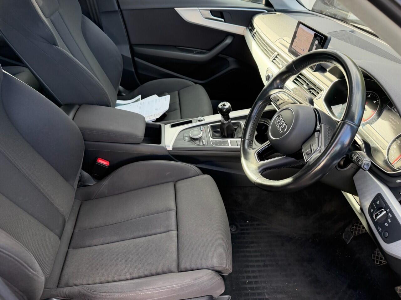 Audi A4 view 11