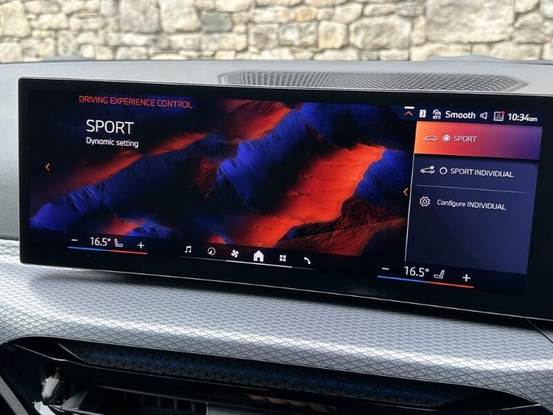 BMW i4 view 25