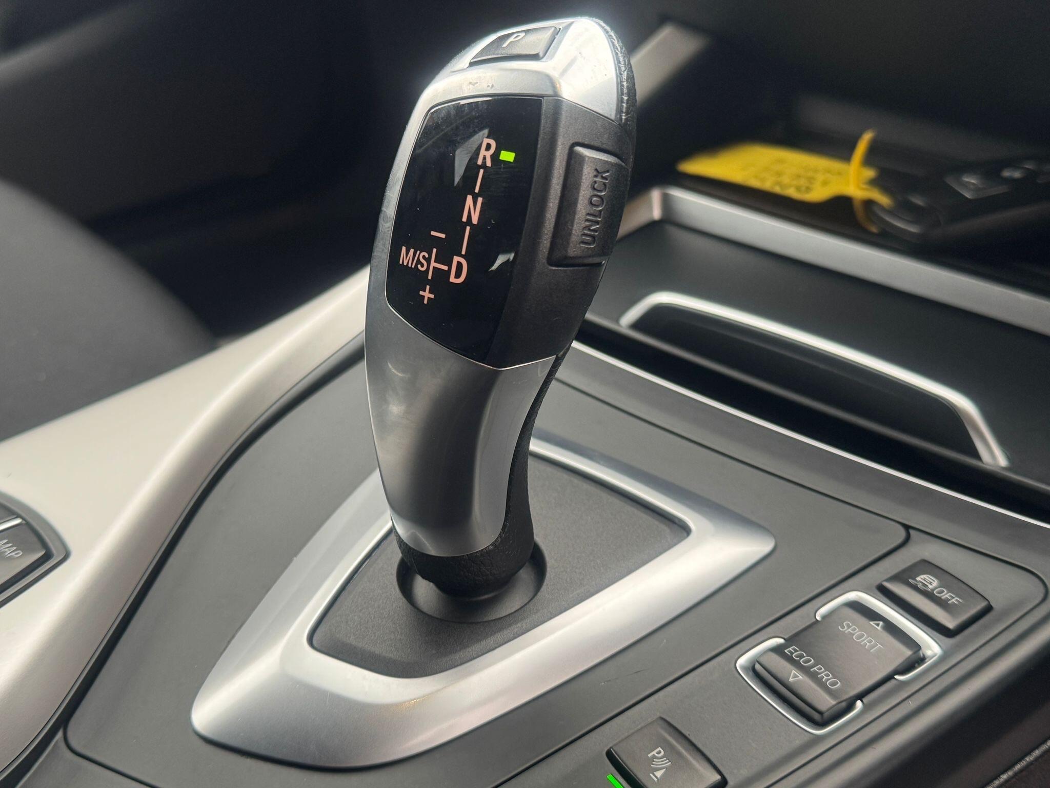 BMW 1 Series view 9