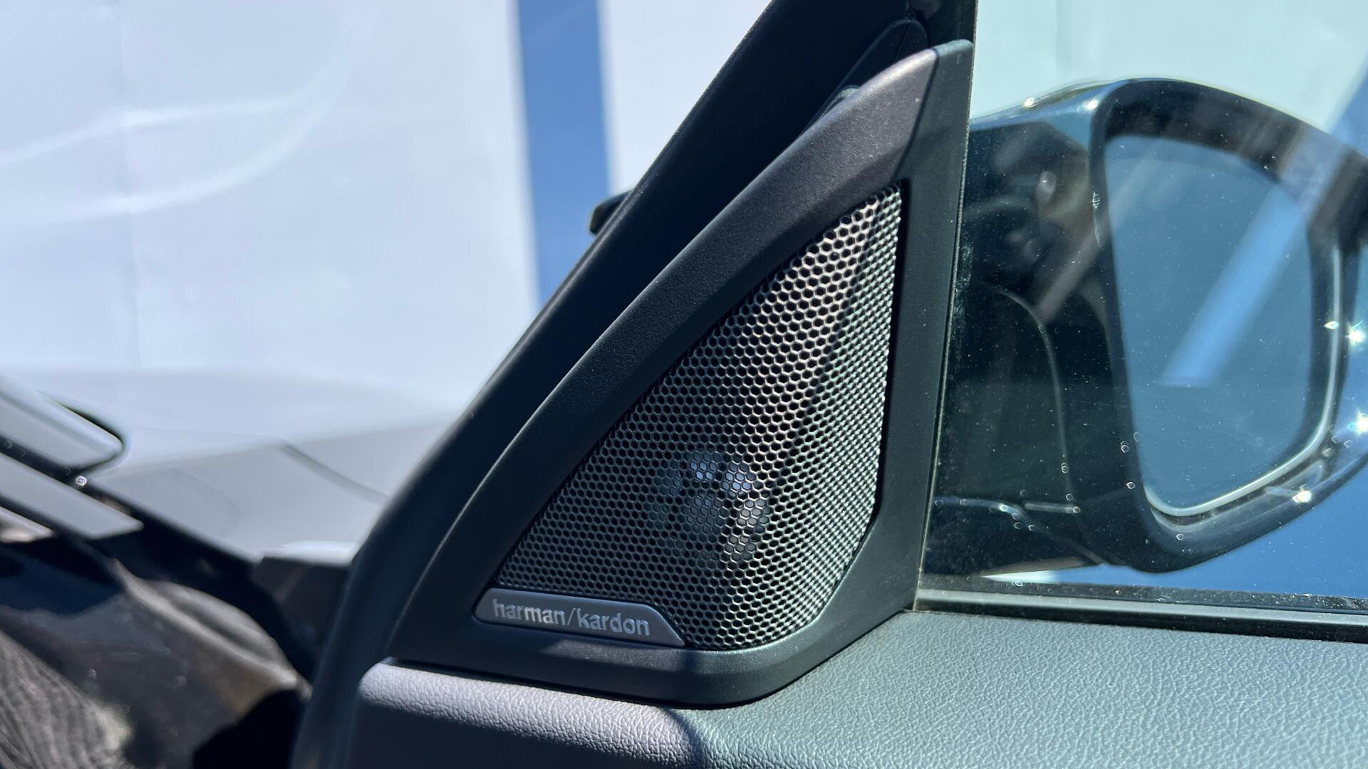 BMW M2 view 20