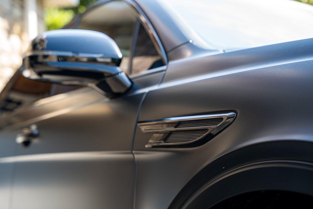 Bentley Bentayga view 108