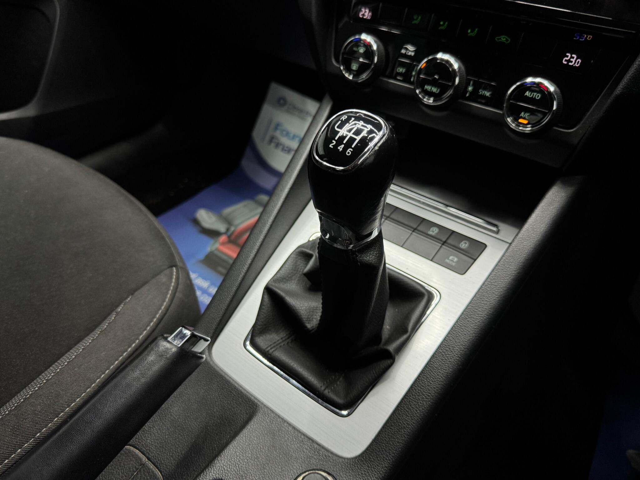 Skoda Octavia view 10