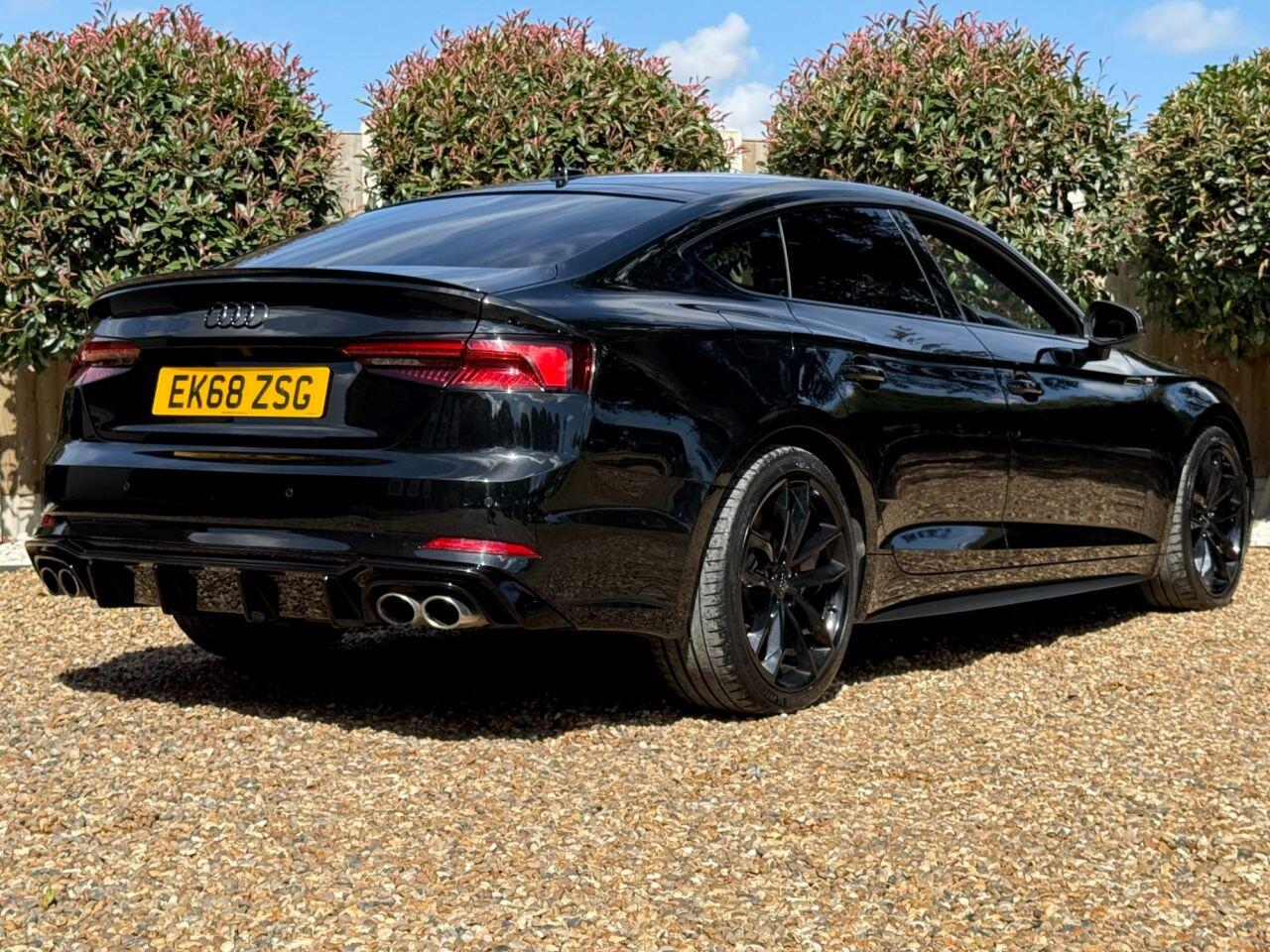 Audi Audi S5 view 6