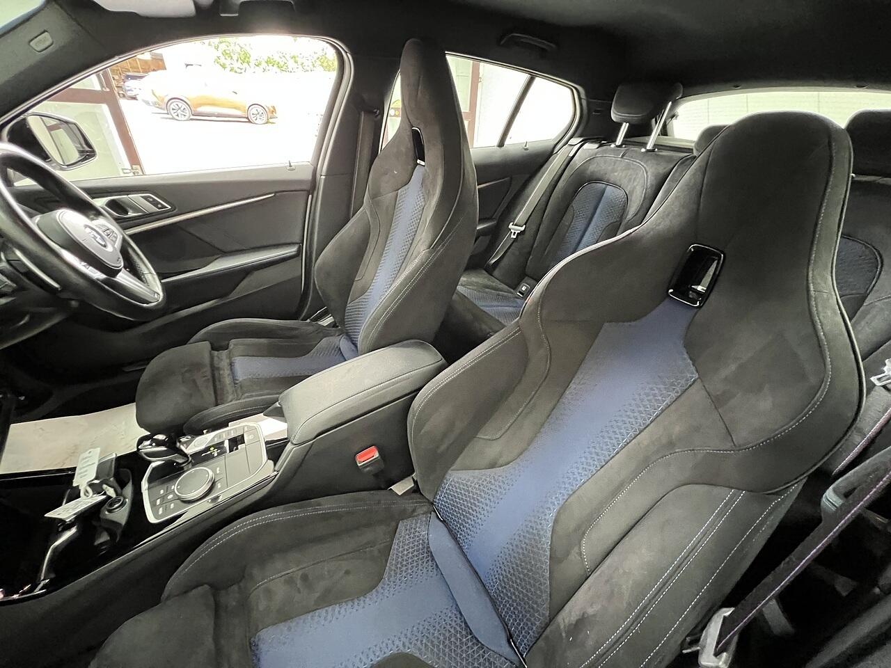BMW 1 Series view 18