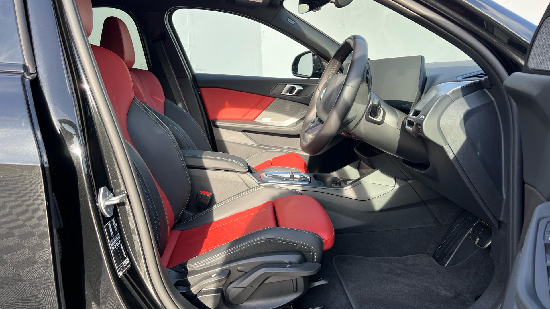 BMW 1 Series view 11