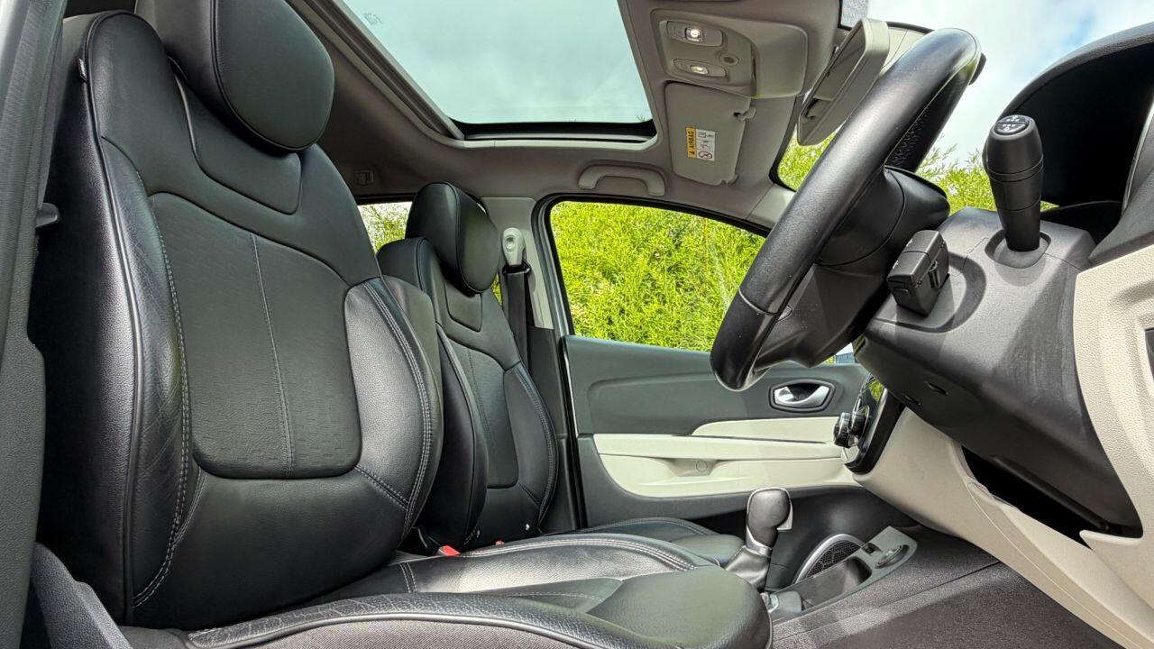 Renault Captur view 10