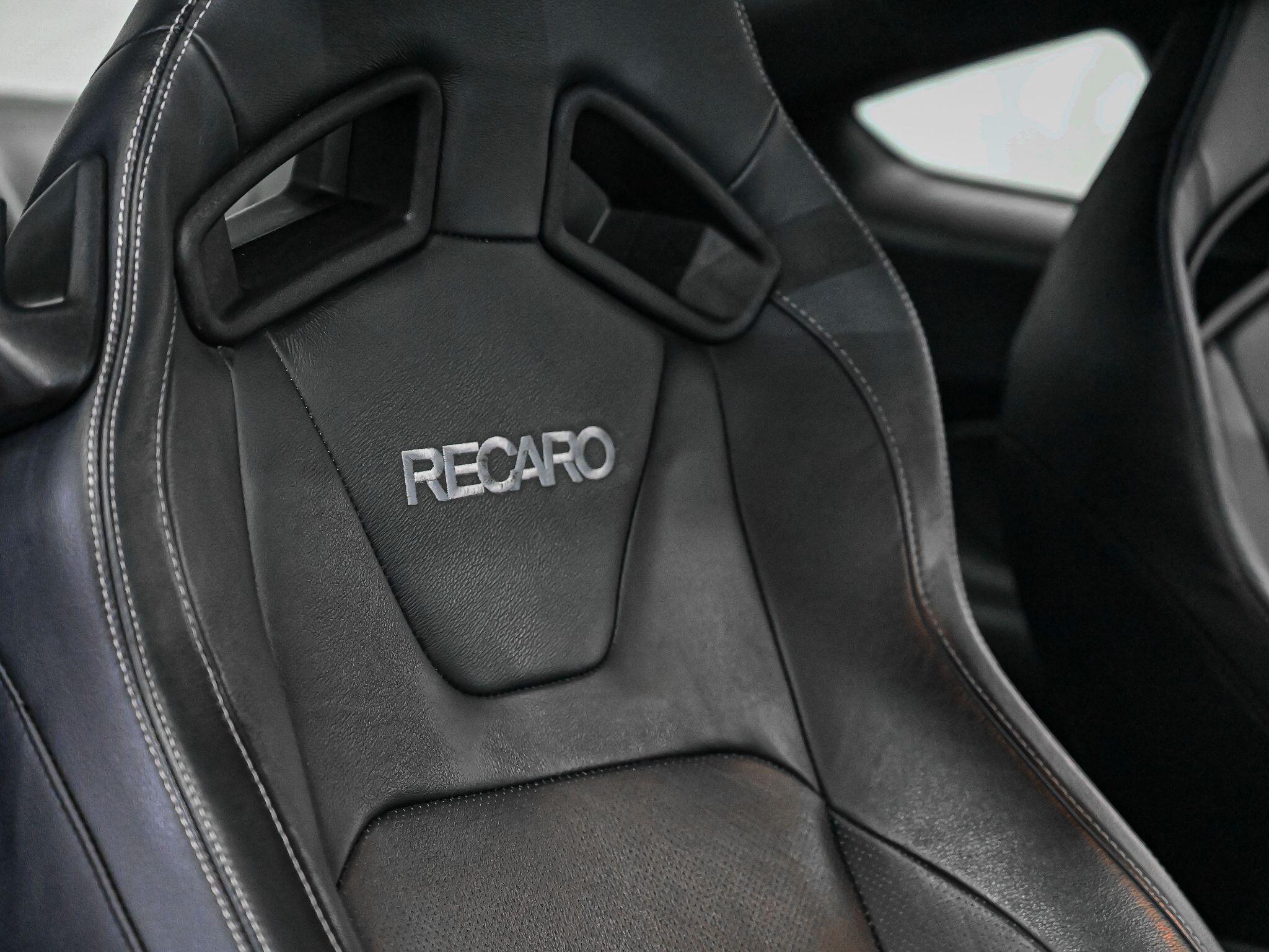 Ford Mustang view 43