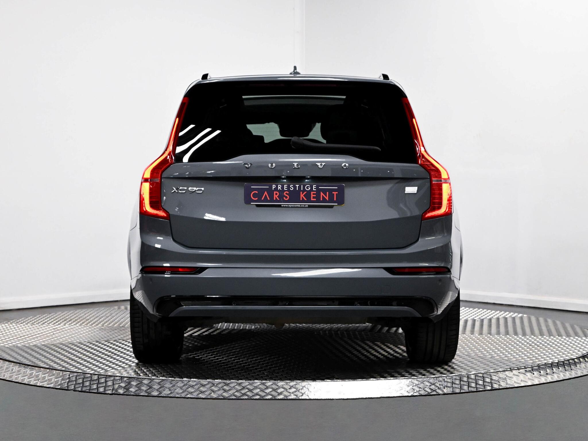 Volvo XC90 view 23