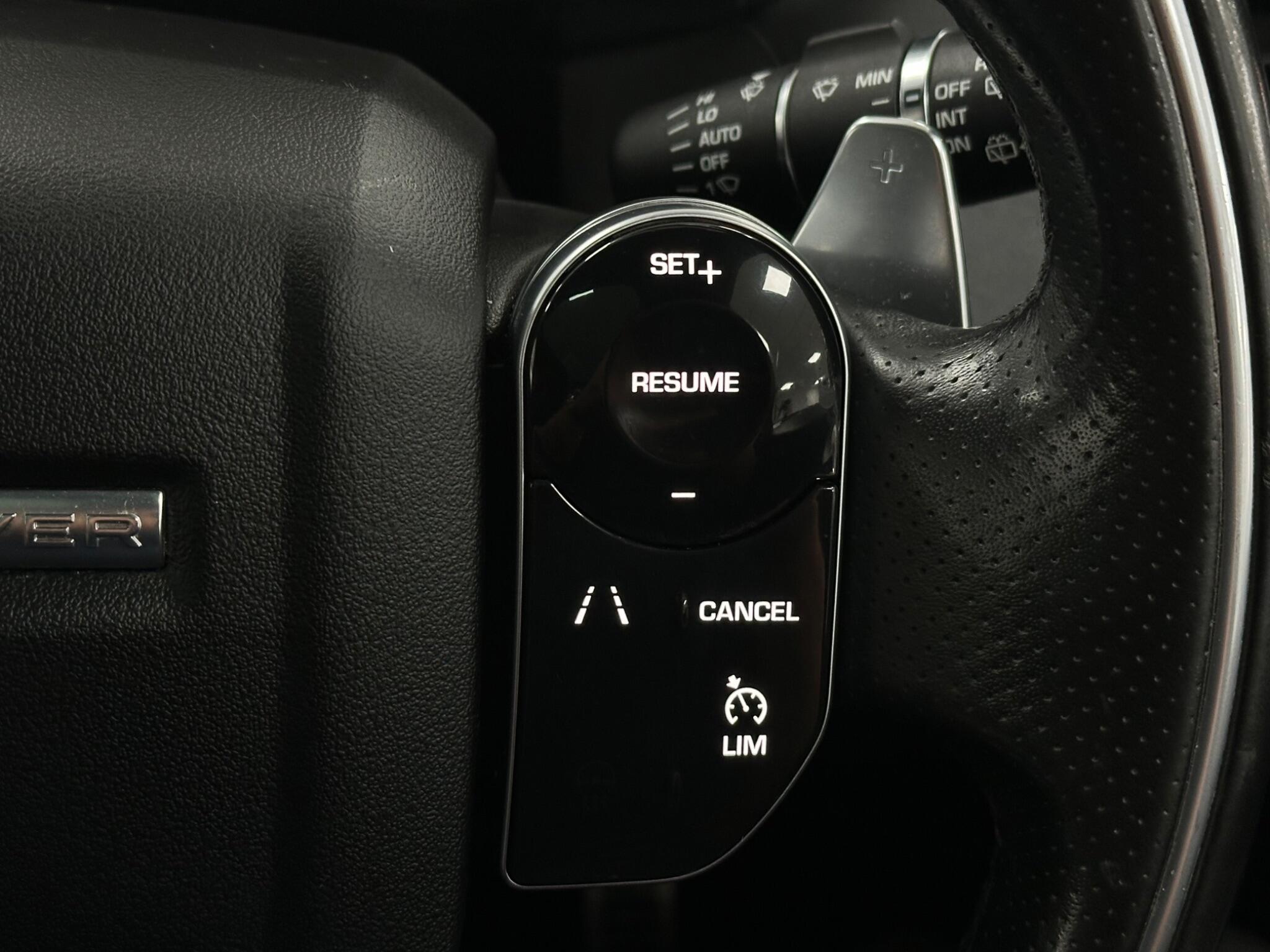 Land Rover Range Rover Sport view 28