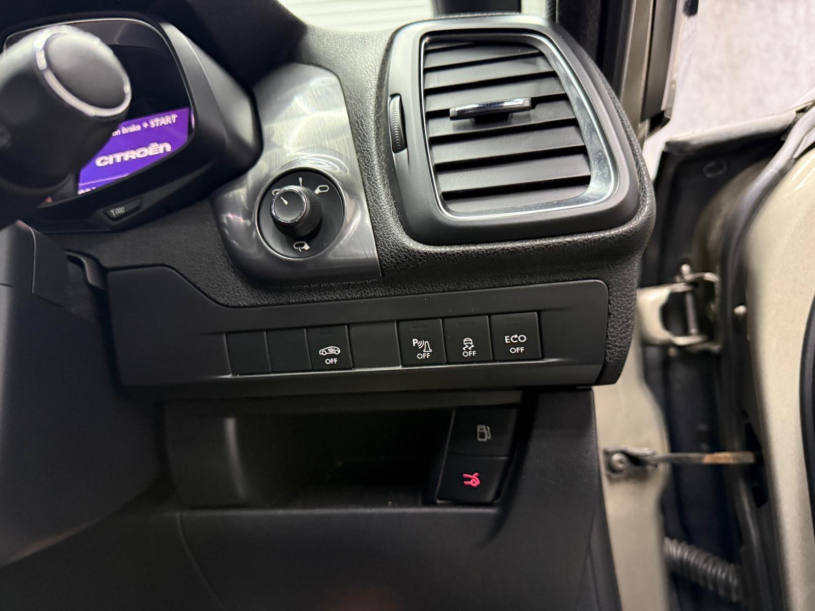 Citroen DS5 view 18