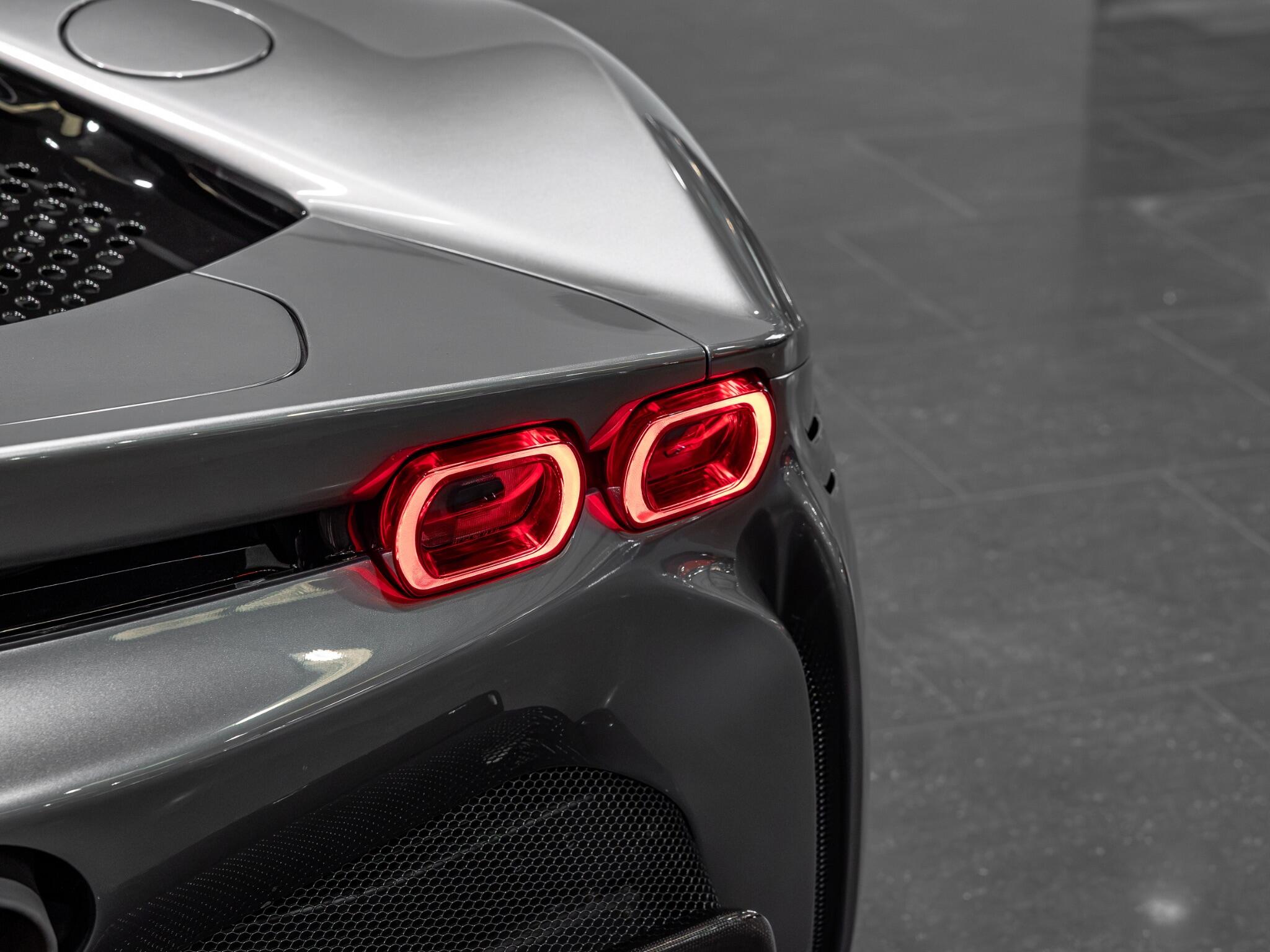 Ferrari SF90 Stradale view 15