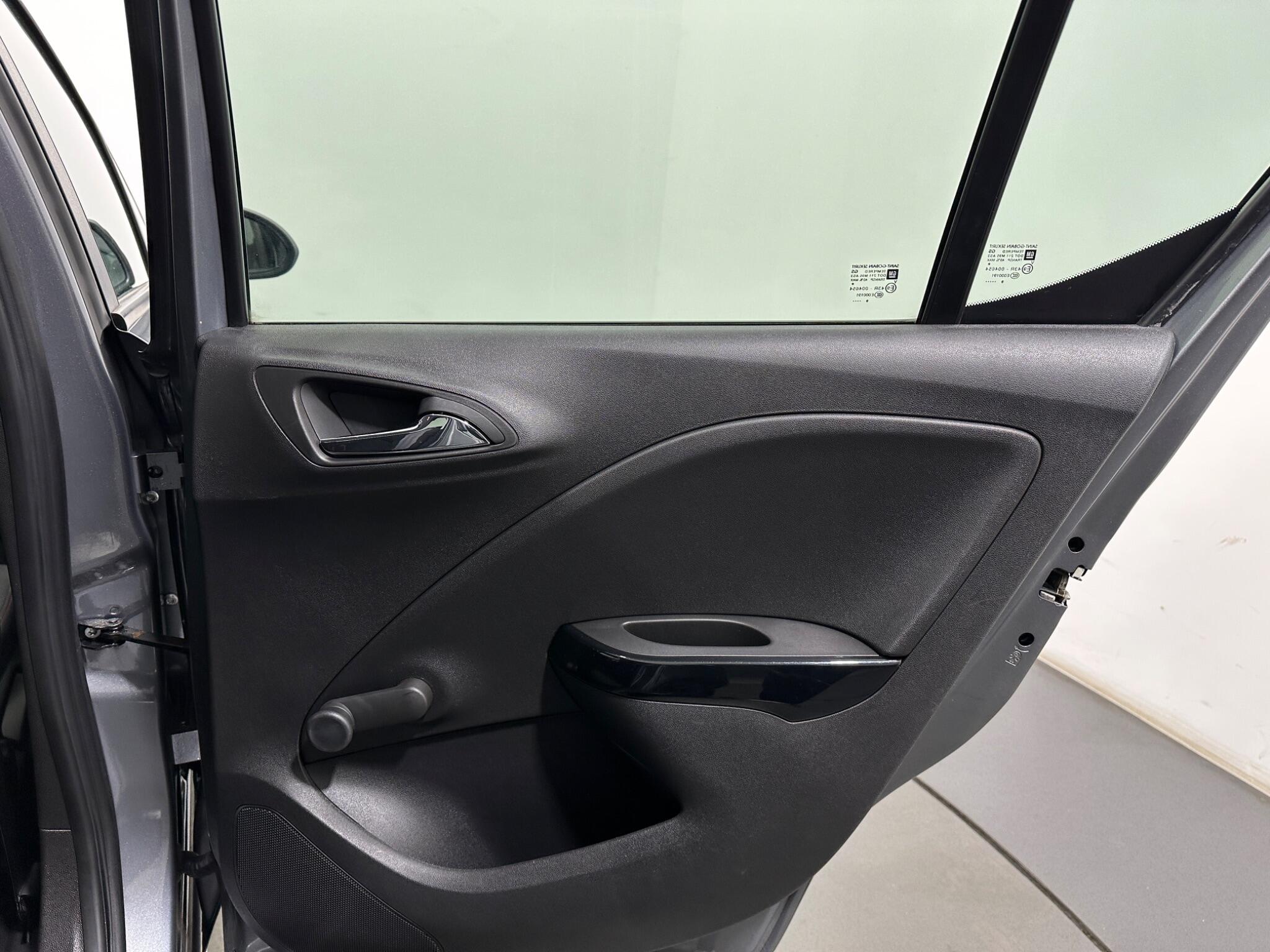 Vauxhall Corsa view 41