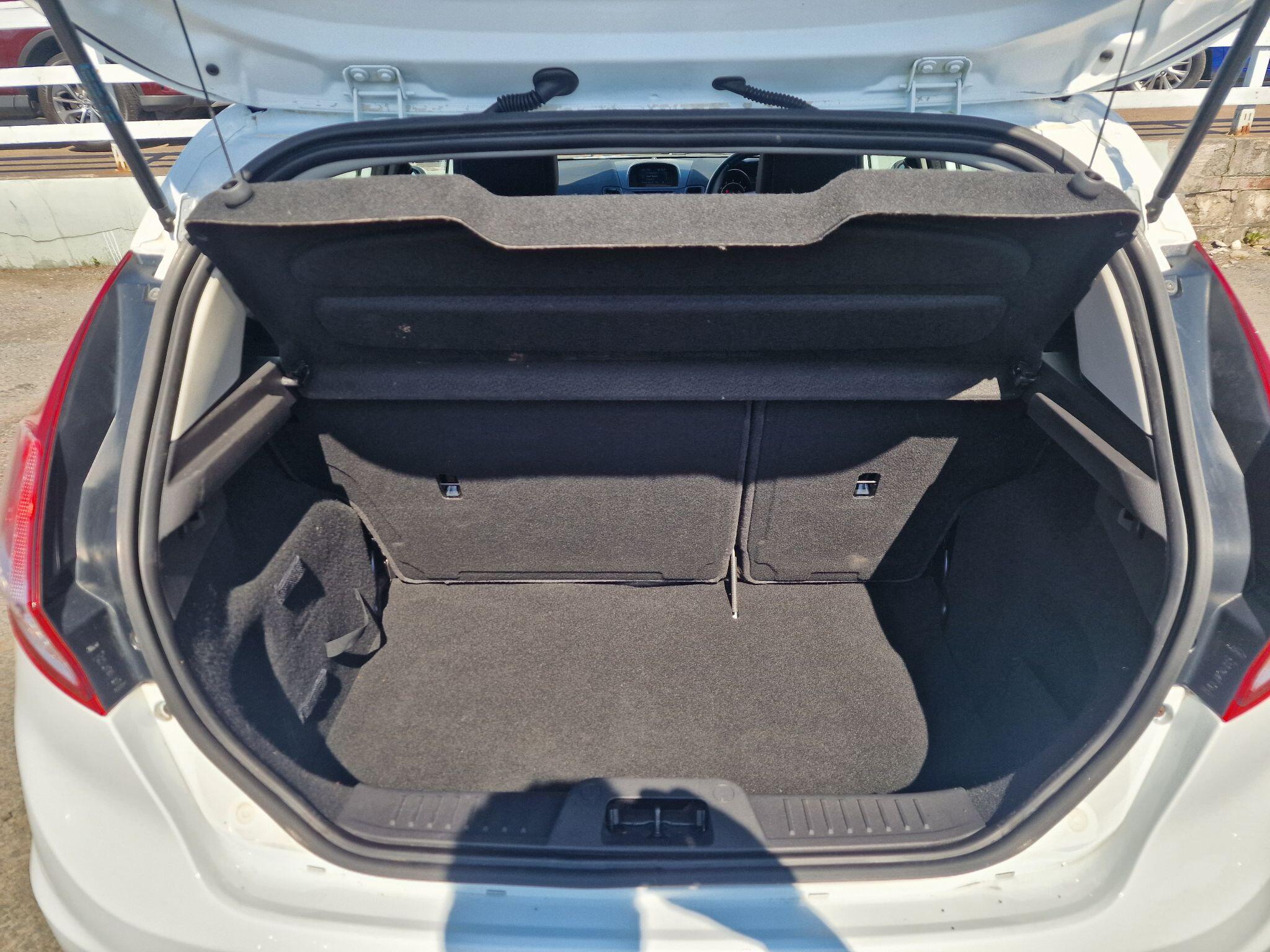 Ford Fiesta view 17