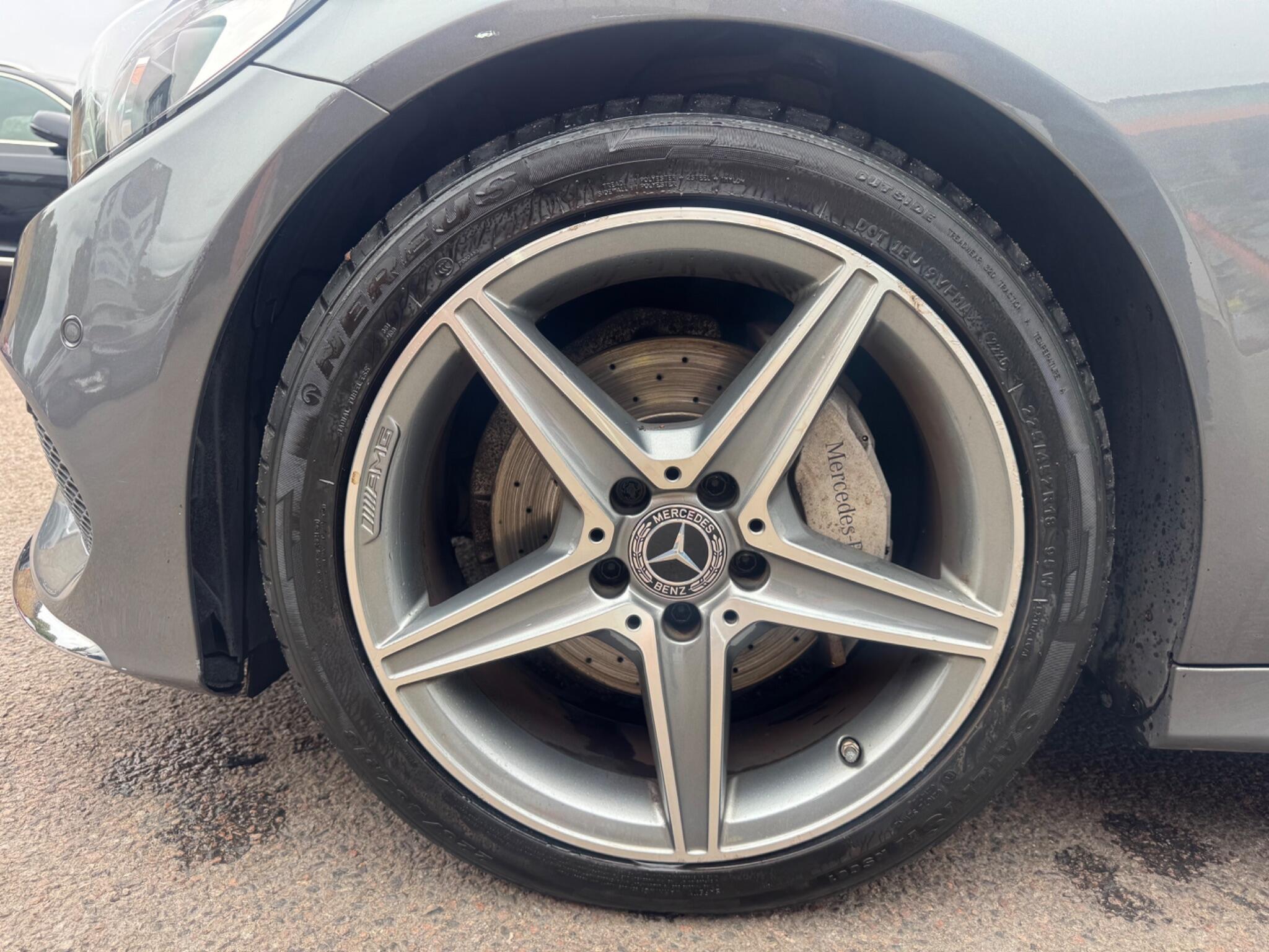 Mercedes-Benz C Class view 26