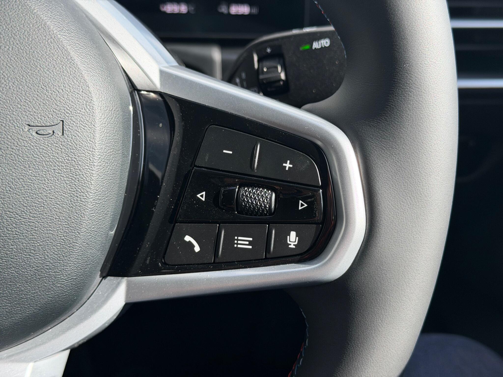 BMW I4 view 13
