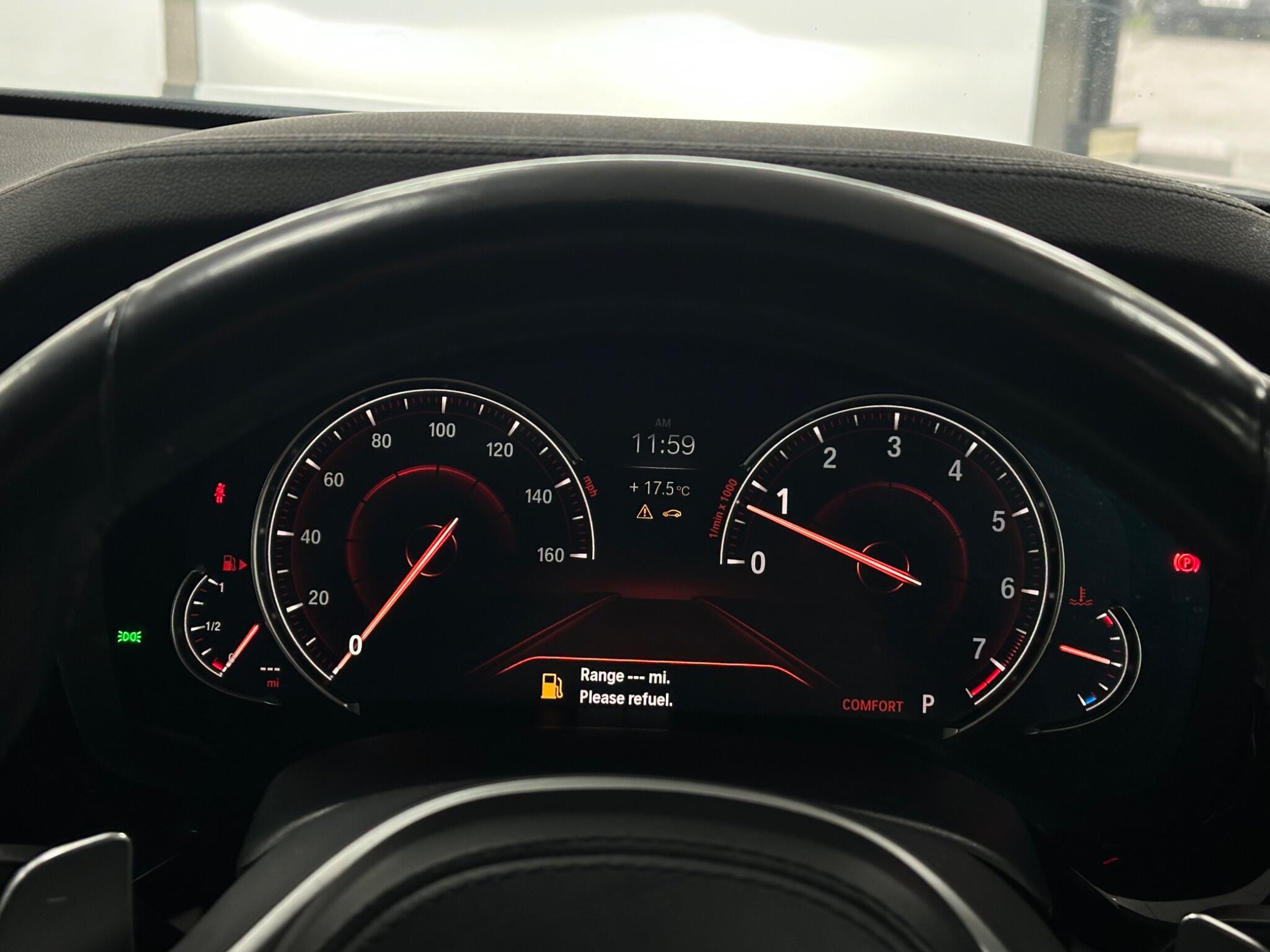 BMW 5 Series view 27