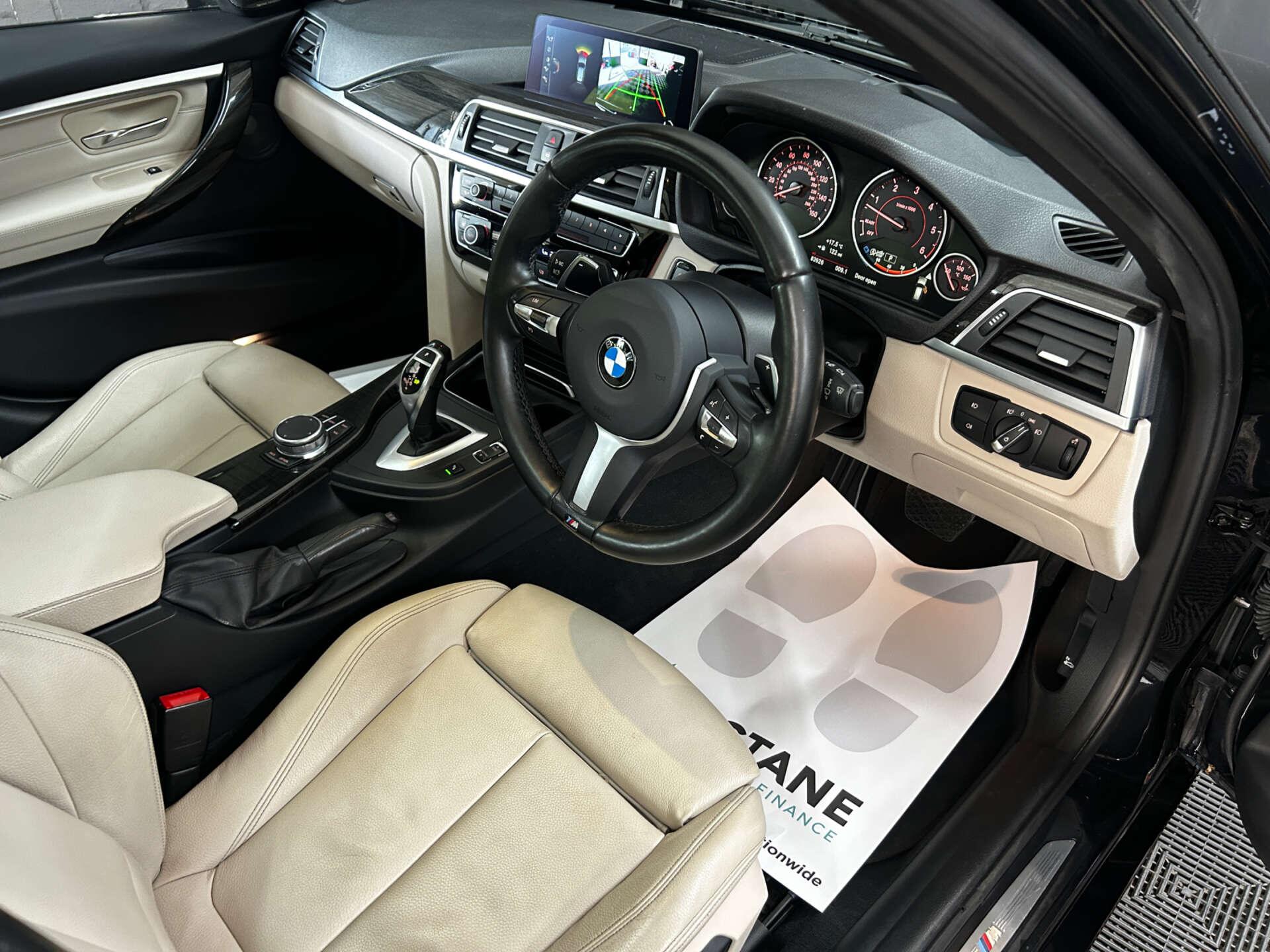 BMW 3 Series view 39