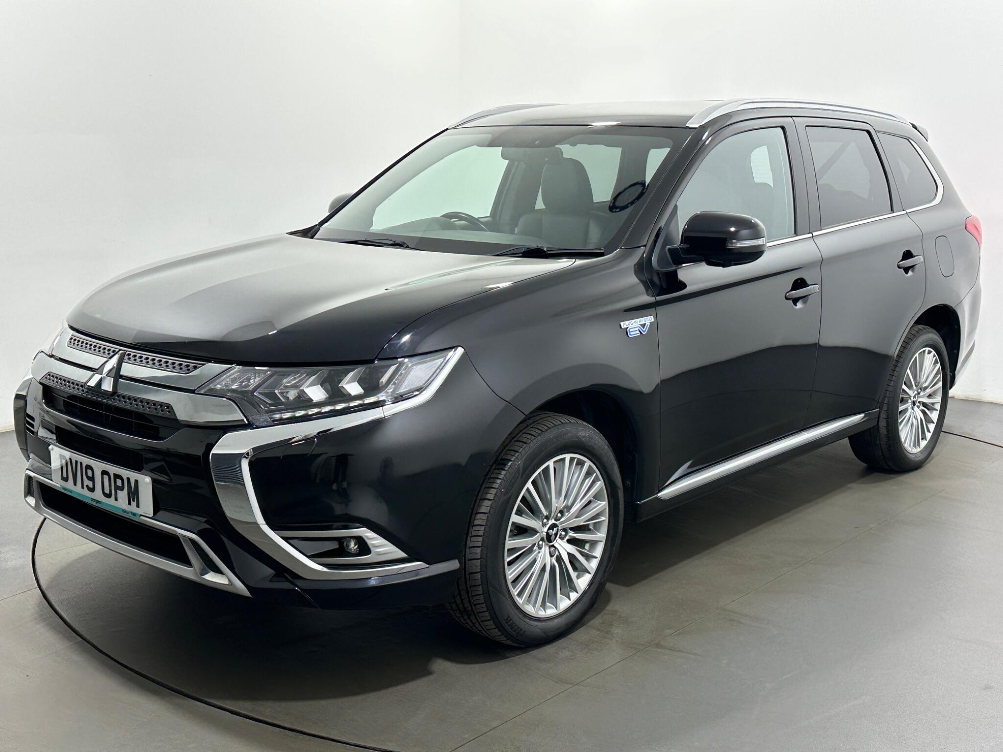 Mitsubishi Outlander view 52
