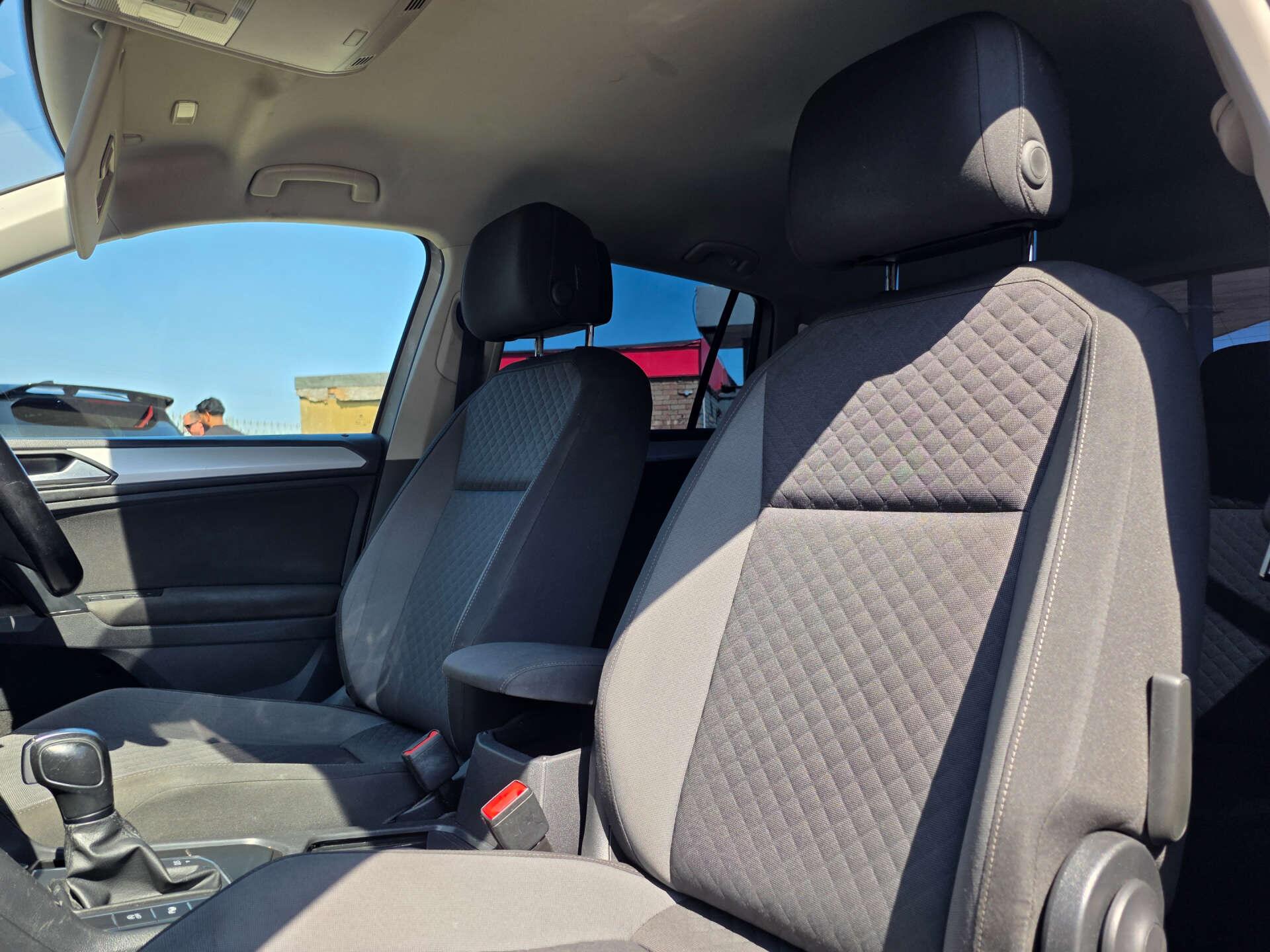 Volkswagen Tiguan view 16