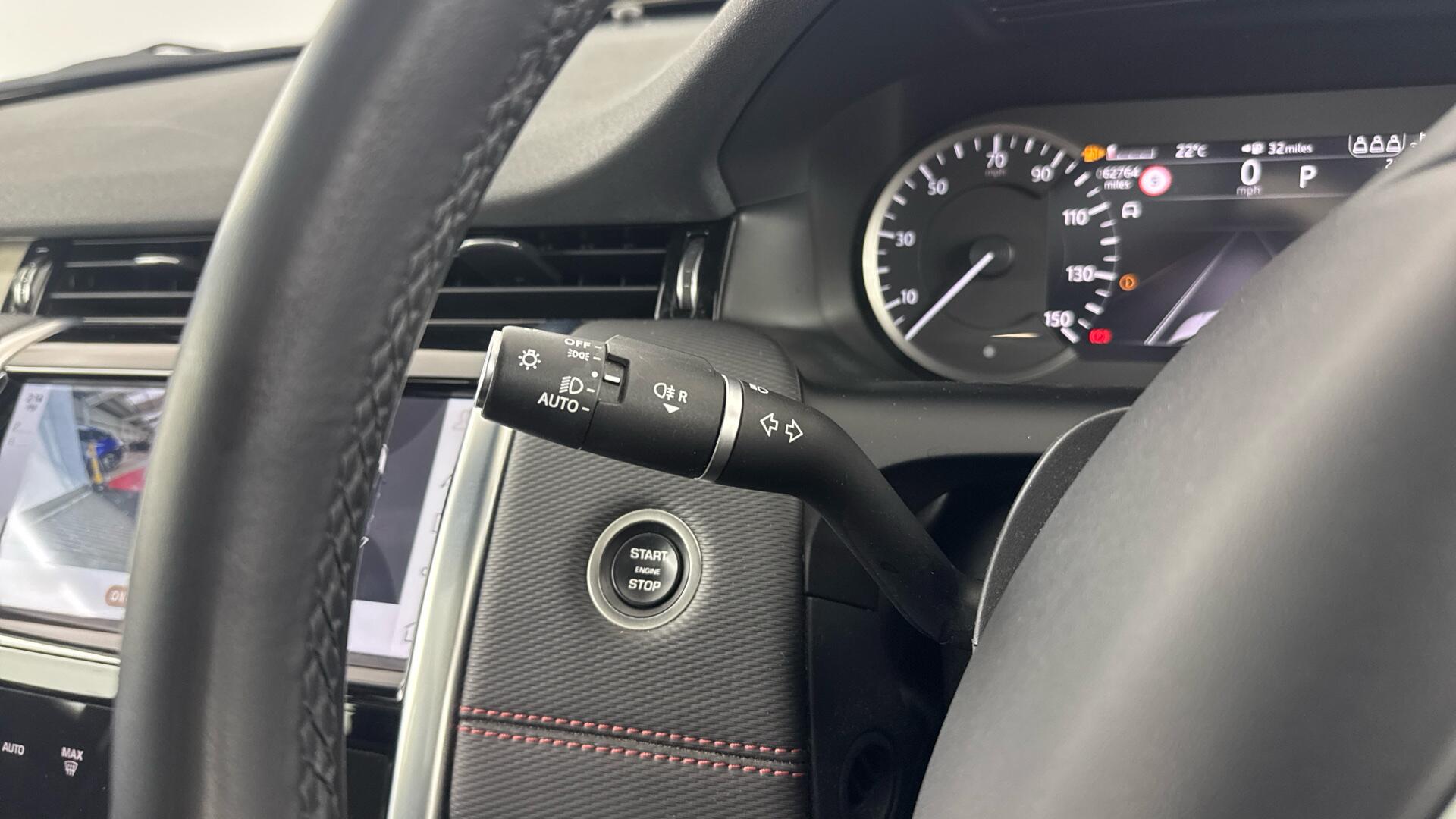 Land Rover Discovery Sport view 46