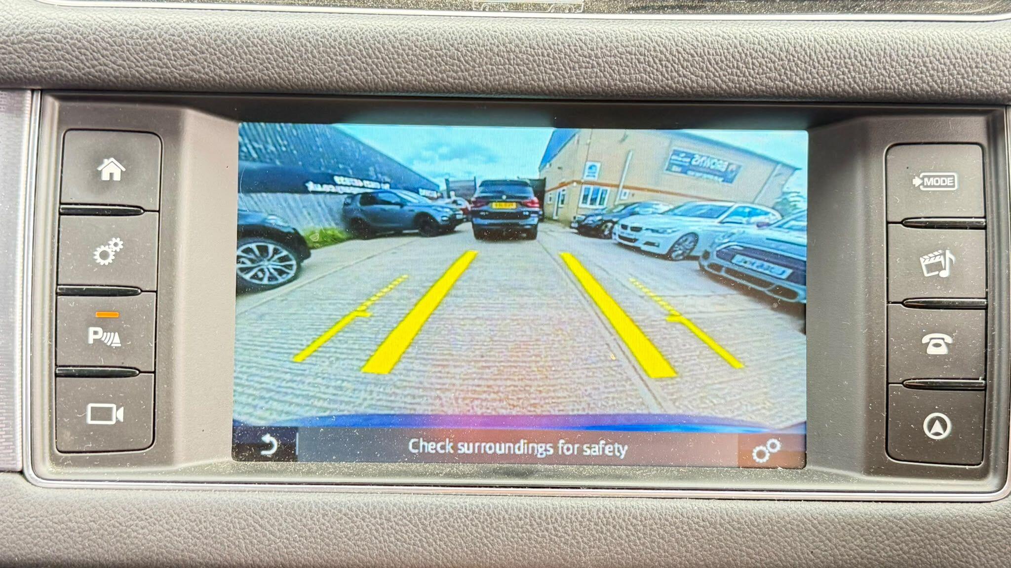 Jaguar XF view 27