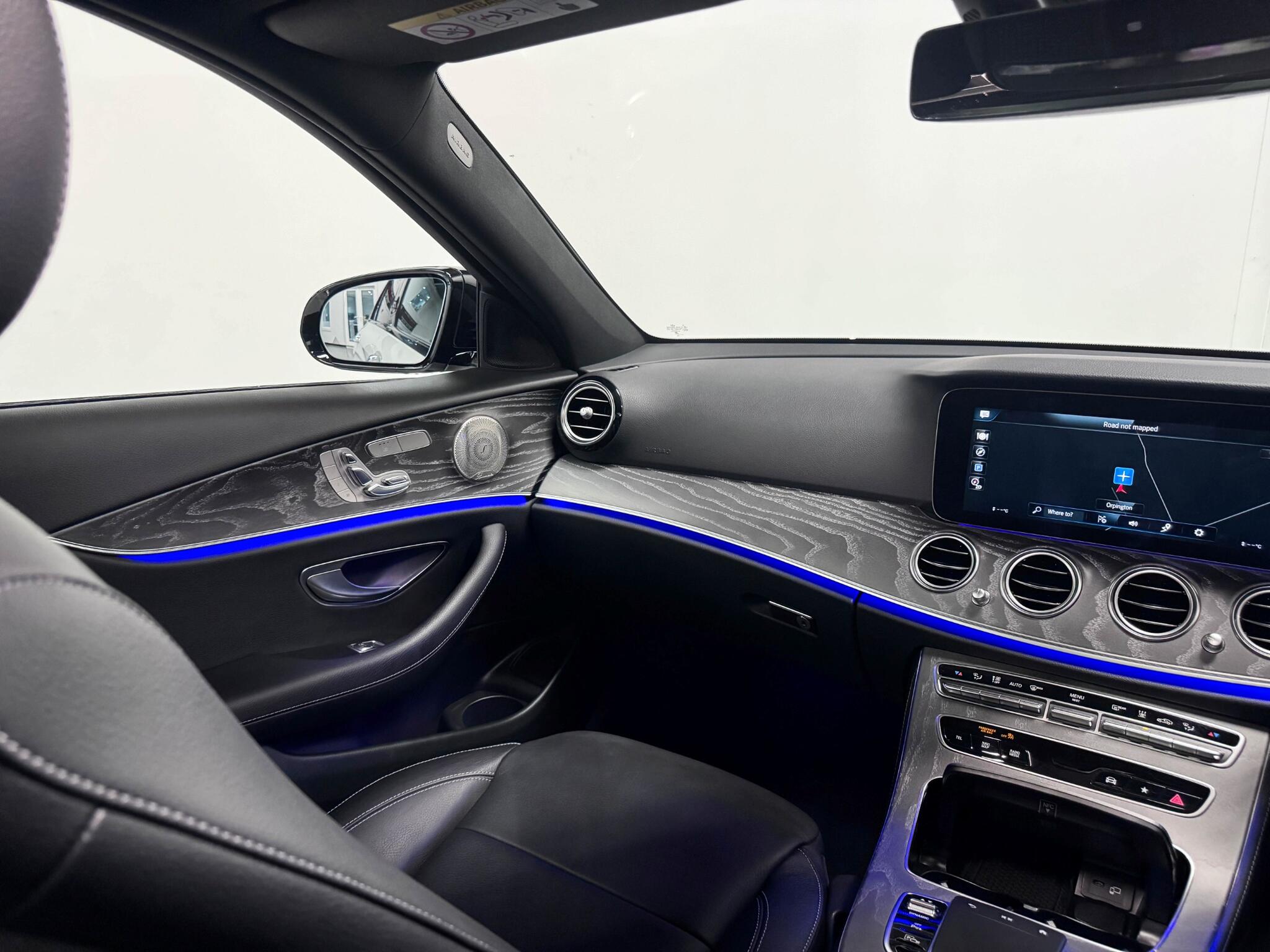 Mercedes-Benz E-Class view 31