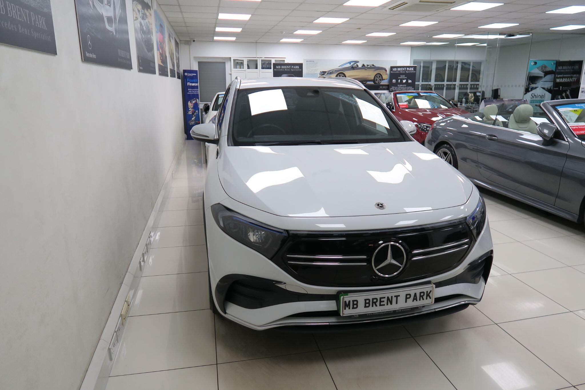 Mercedes-Benz EQA view 4