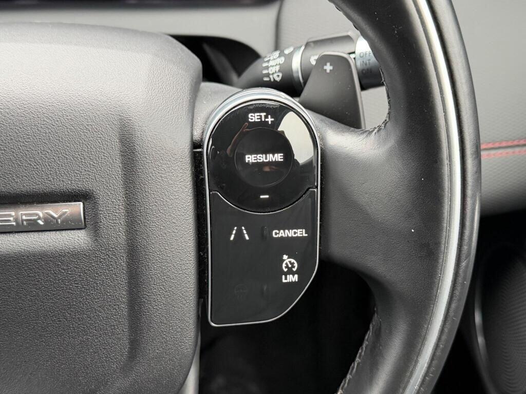 Land Rover Discovery Sport view 26