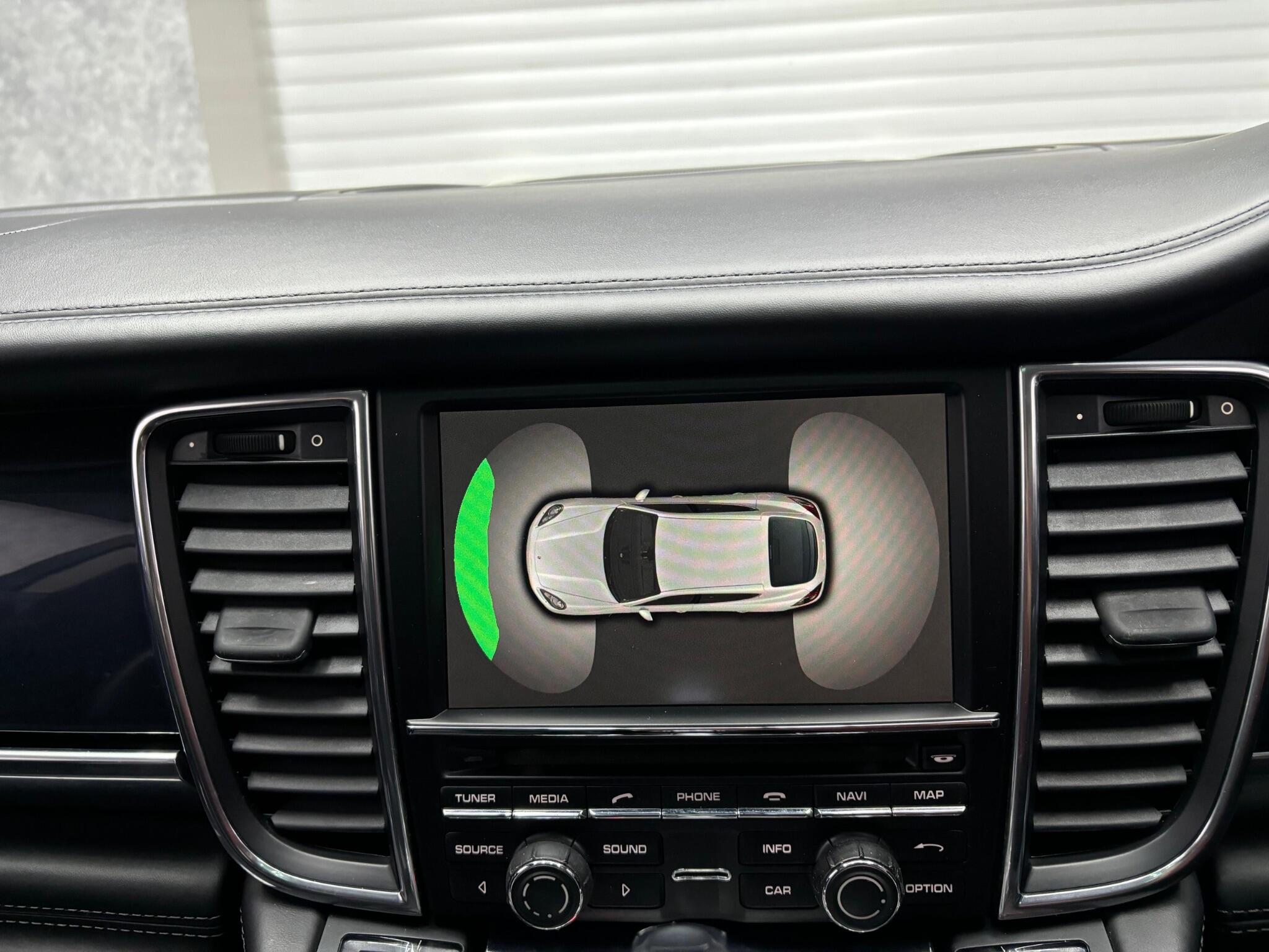 Porsche Panamera view 19