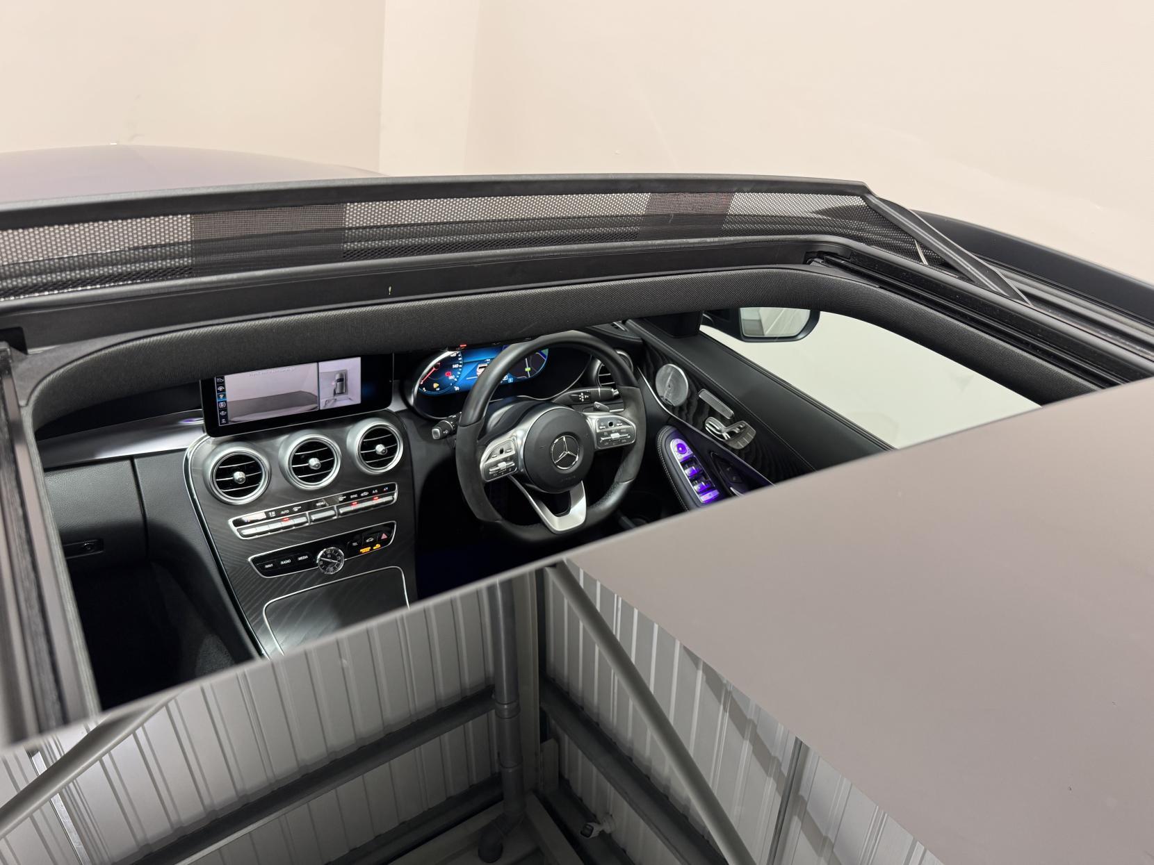 Mercedes-Benz C Class view 12