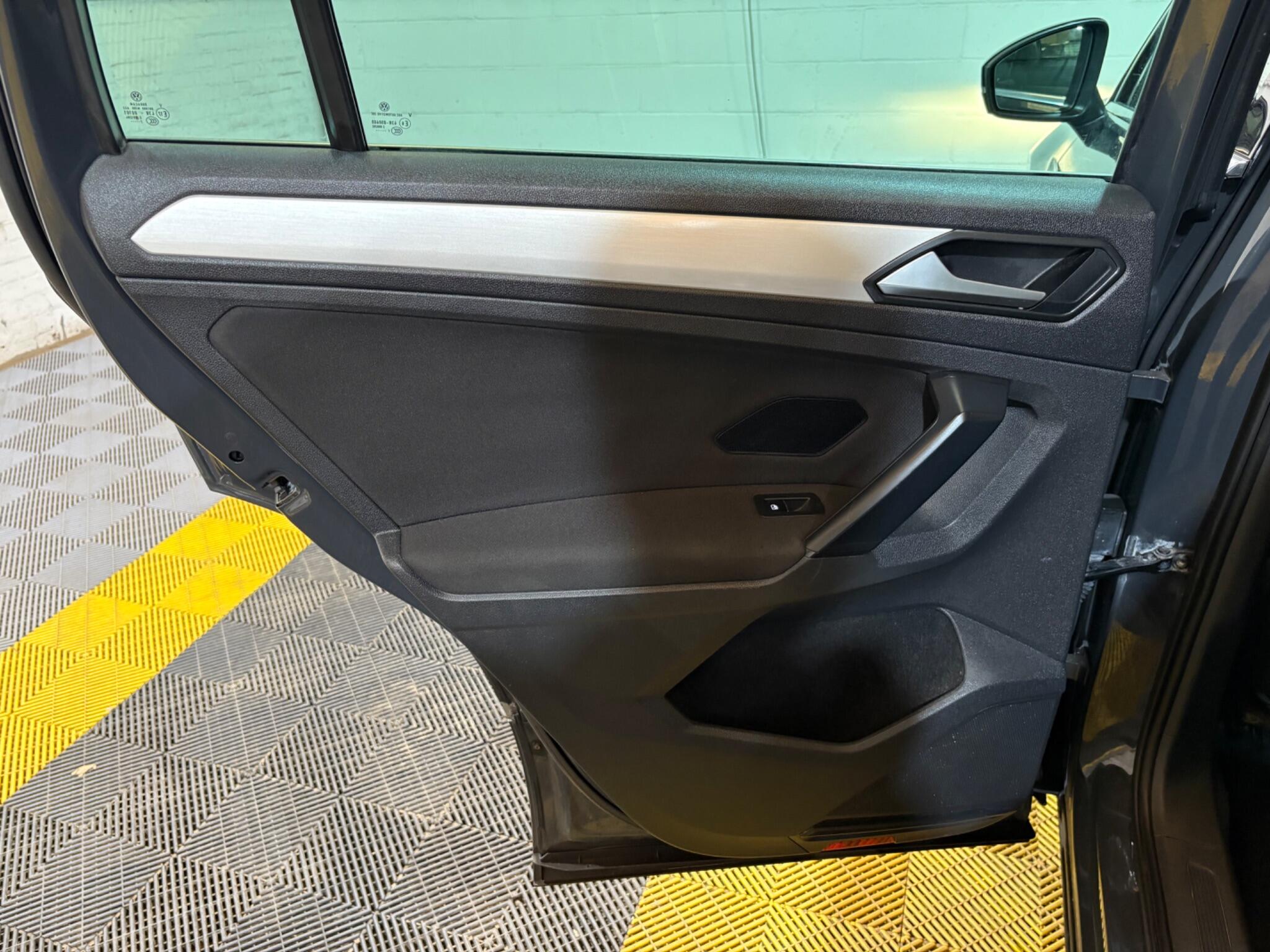 Volkswagen Tiguan view 84
