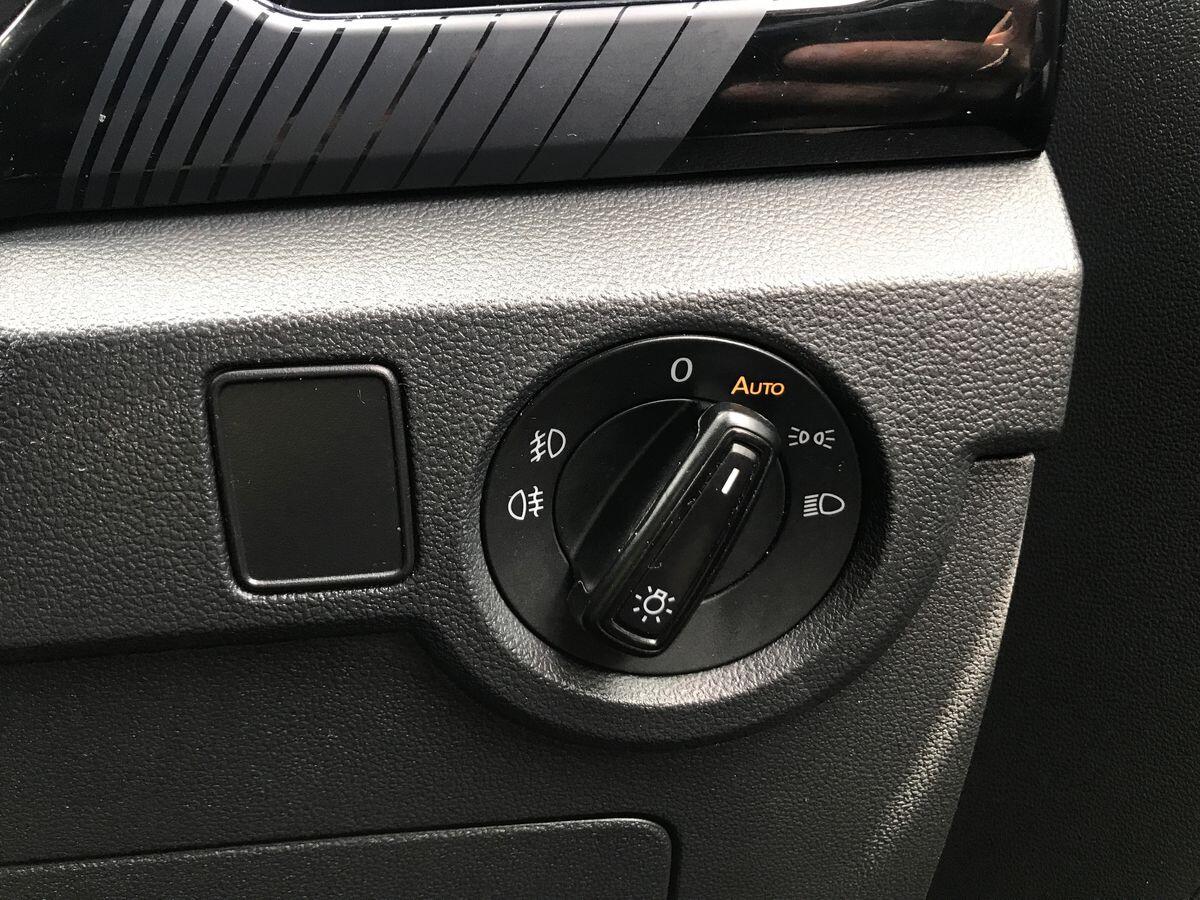 Volkswagen T-Cross view 25