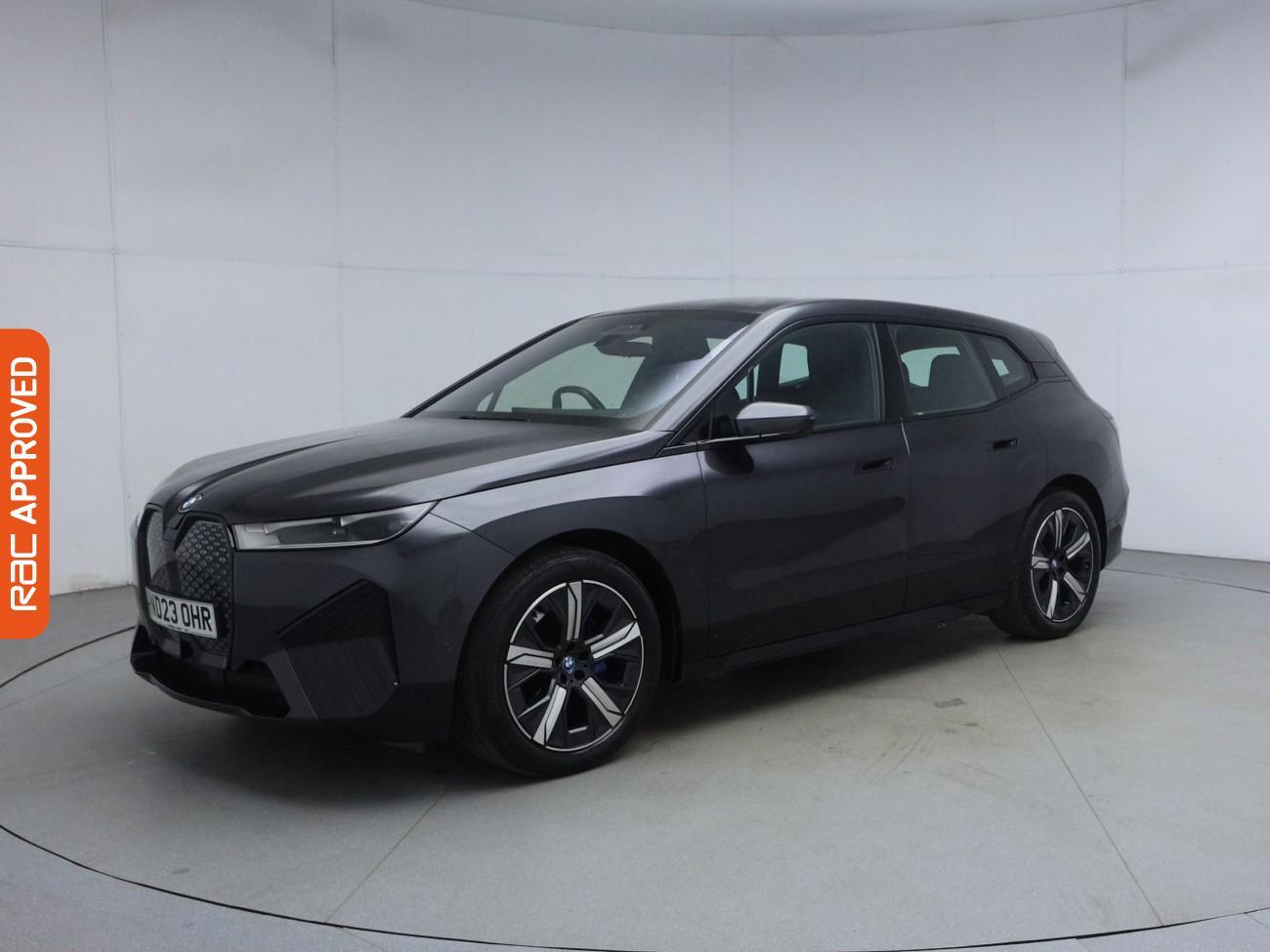 BMW iX view 32