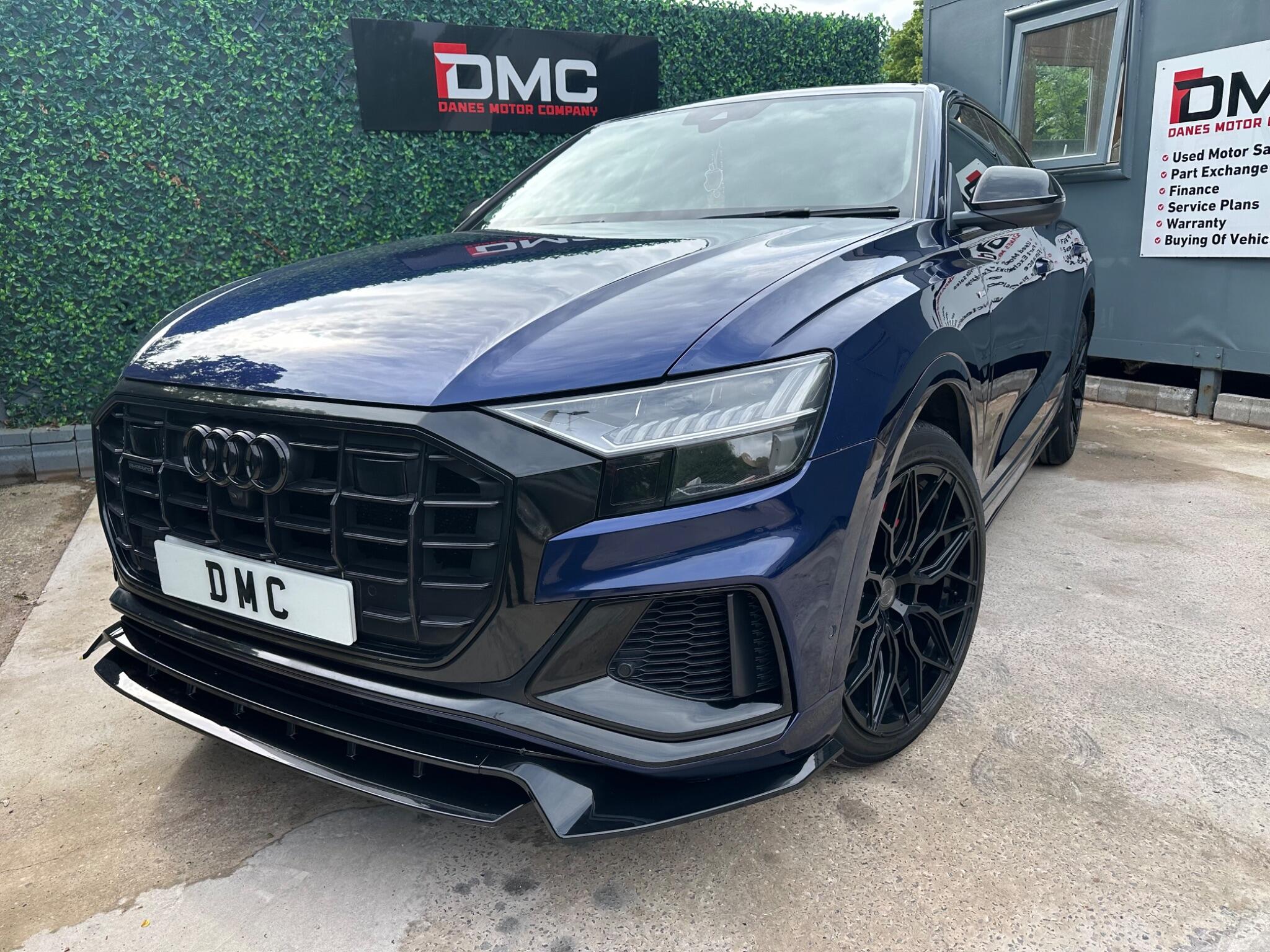 Audi Q8 view 77