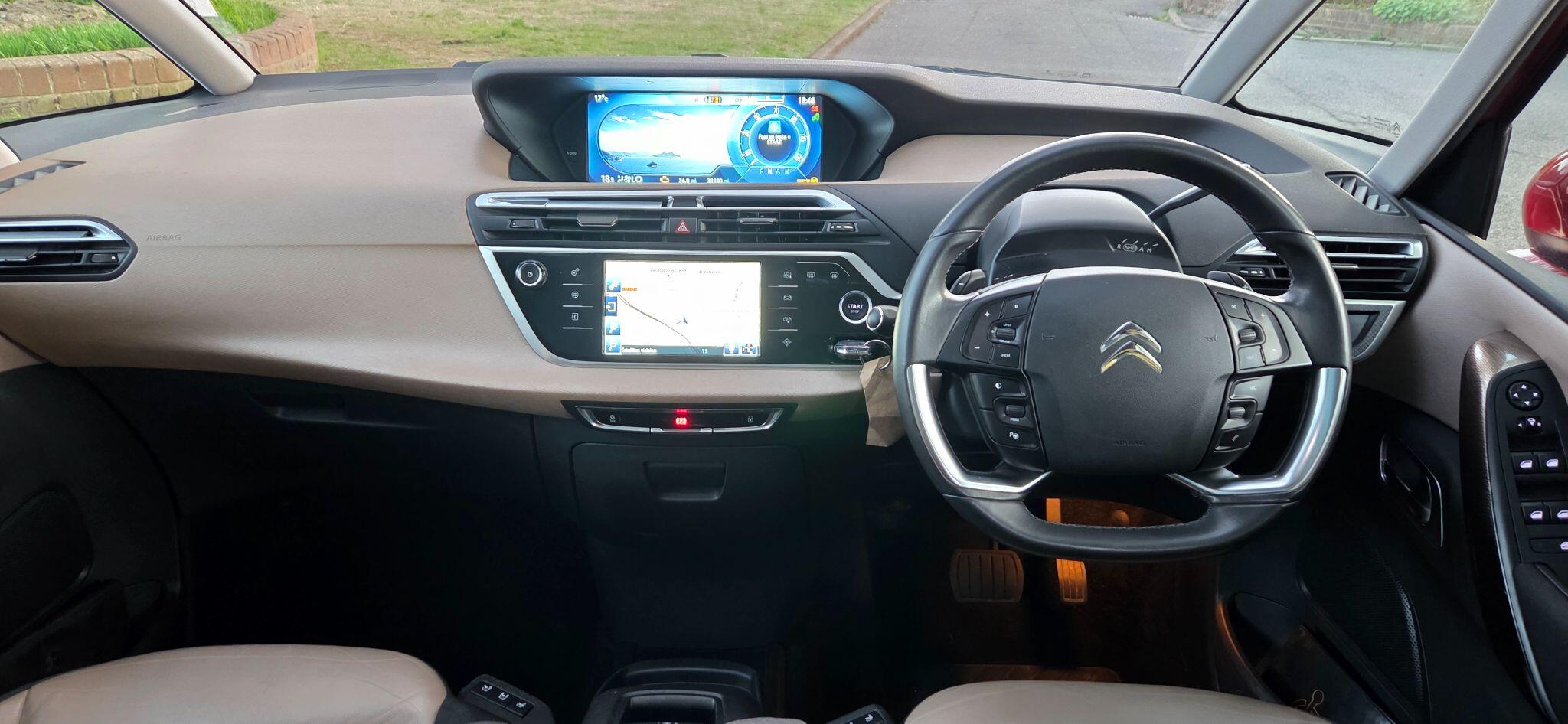 Citroen C4 Picasso view 14