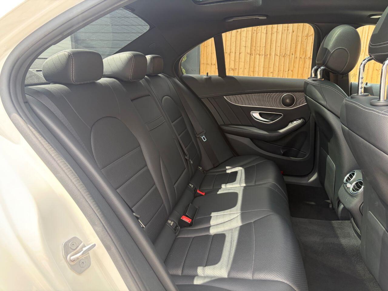 Mercedes-Benz C-Class view 26