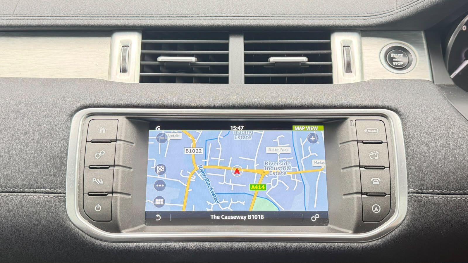 Land Rover Range Rover Evoque view 30