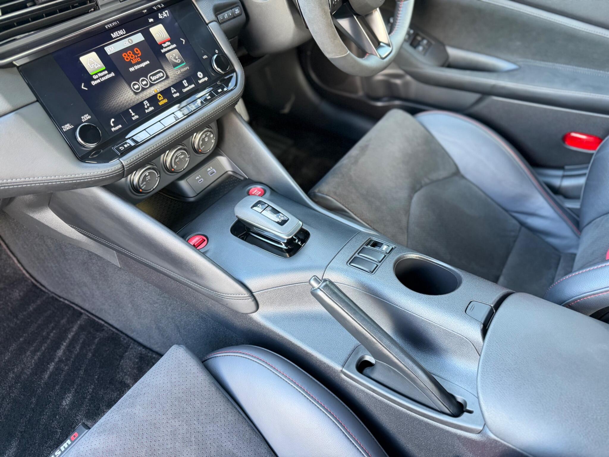 Nissan Fairlady view 31